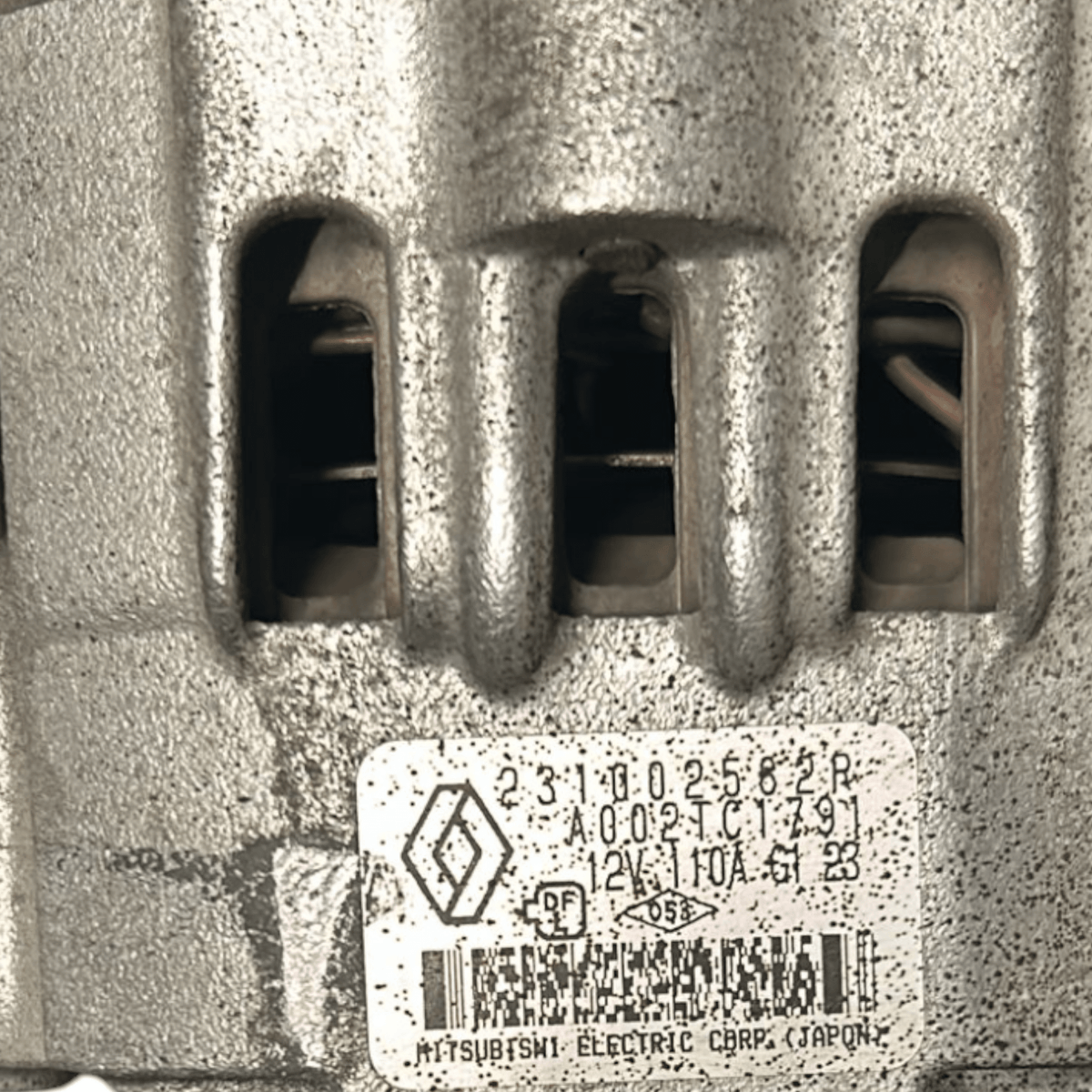 Alternatore Dacia Sandero I 1.2 Benzina (2008 > 2012) cod:231002582R - F&P CRASH SRLS - Ricambi Usati