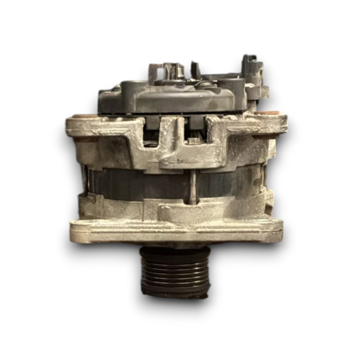 Dacia Sandero Stepway alternator code . 231002949r 1.5 diesel (2012 > 2021) - F&P CRASH SRL - Used Parts