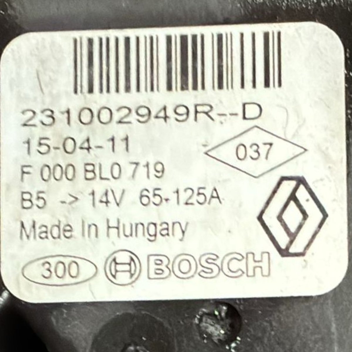 Dacia Sandero Stepway alternator code . 231002949r 1.5 diesel (2012 > 2021) - F&P CRASH SRL - Used Parts