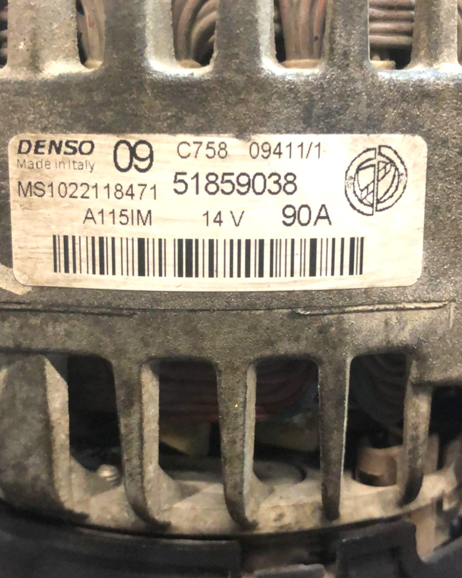 Alternatore Fiat 500 1.2 Benzina (2007 >) cod:51859038 - F&P CRASH SRLS - Ricambi Usati