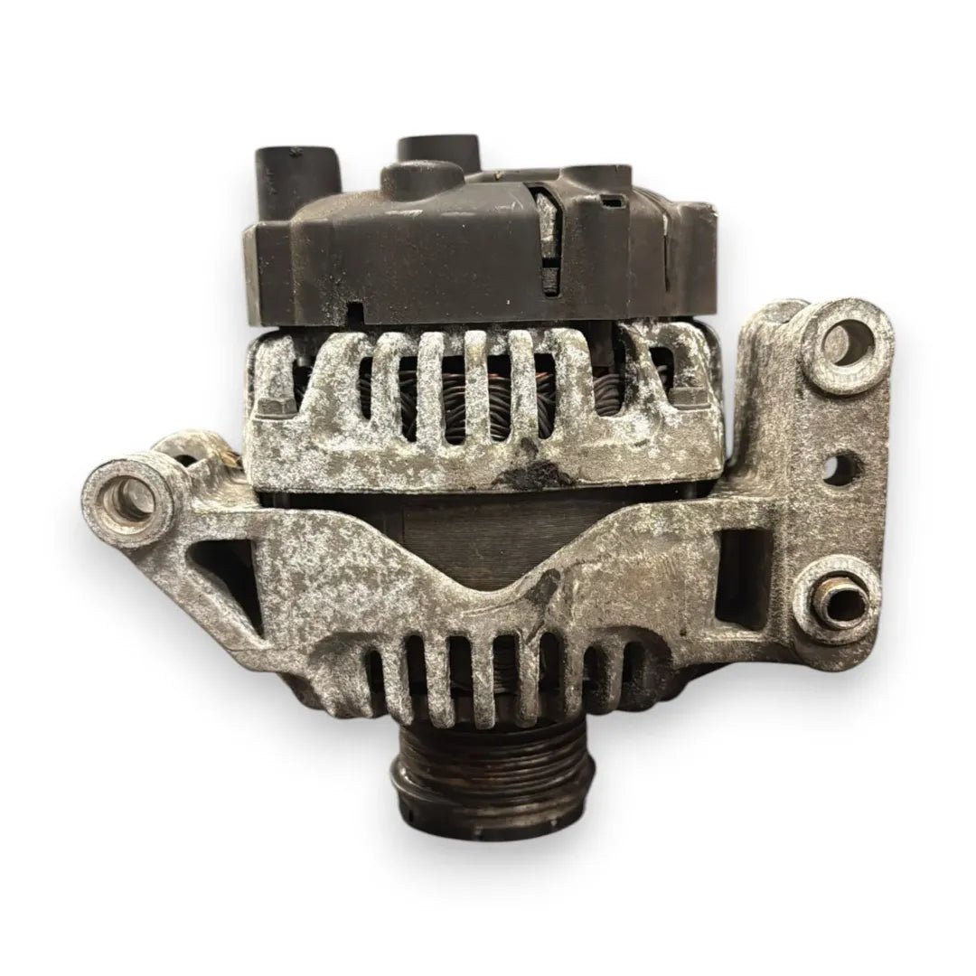 Alternatore Fiat Punto EVO 3J OEM 51984056 - F&P CRASH SRL - Ricambi Usati