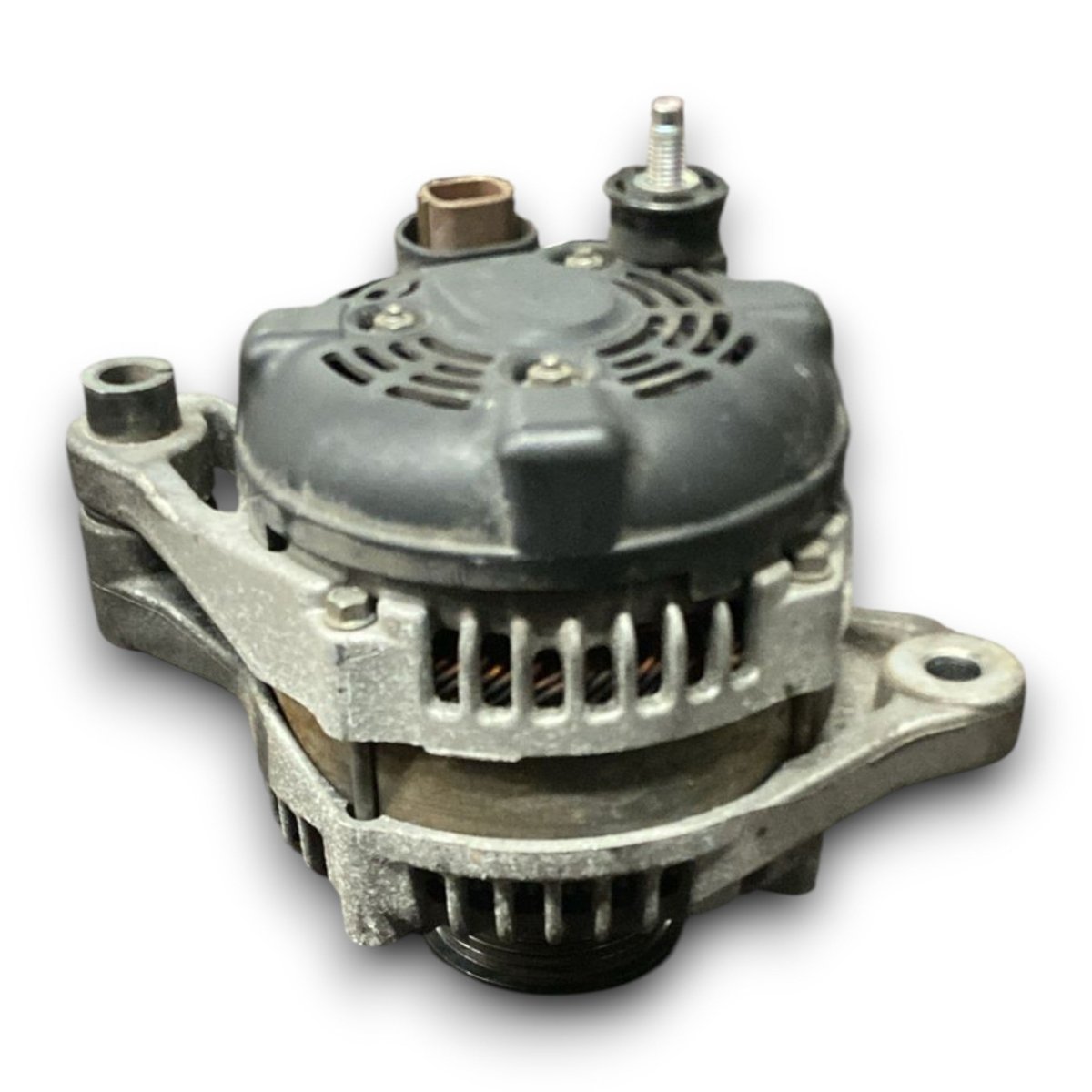 Alternatore fiat sedici cod . 104210 - 1170 1.9 diesel (2005 > 2014) - F&P CRASH SRL - Ricambi Usati