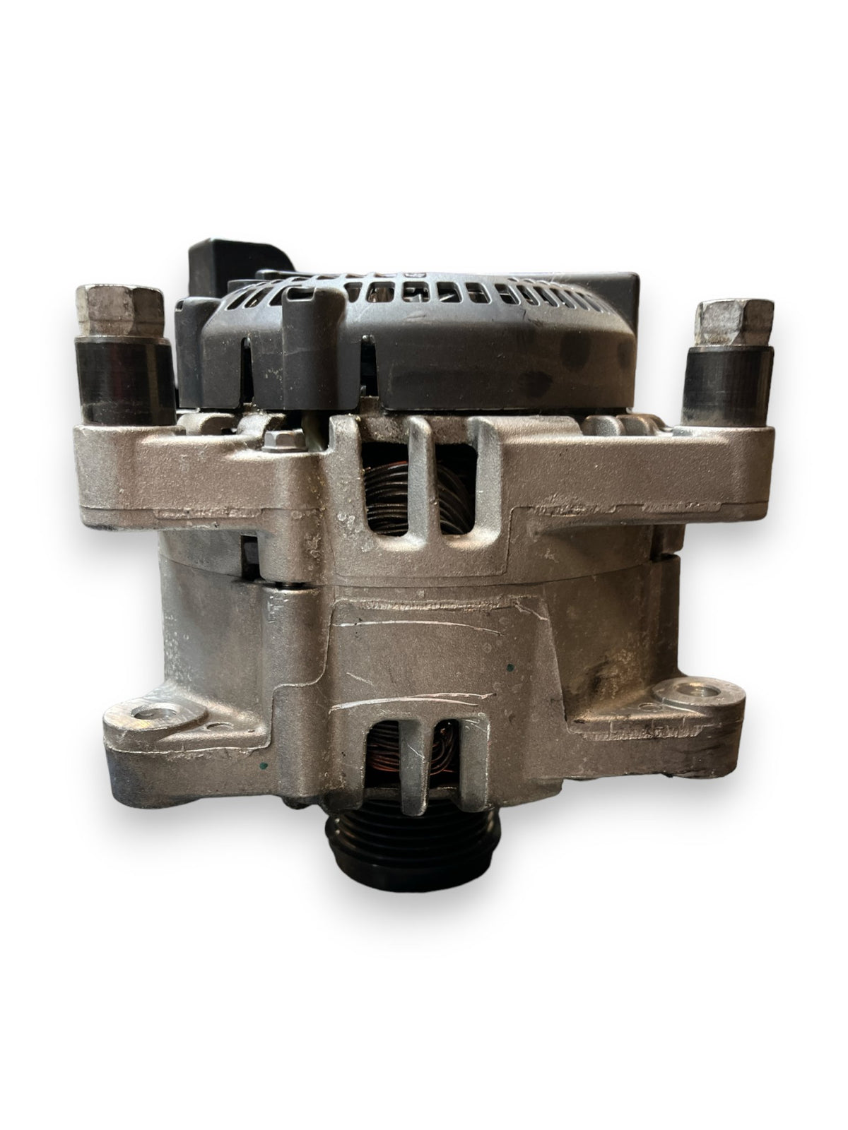 Alternatore Ford Ecosport / Kuga ( 1.5d - 2017 ) cod : AV6N-10300-GD - F&P CRASH SRLS - Ricambi Usati