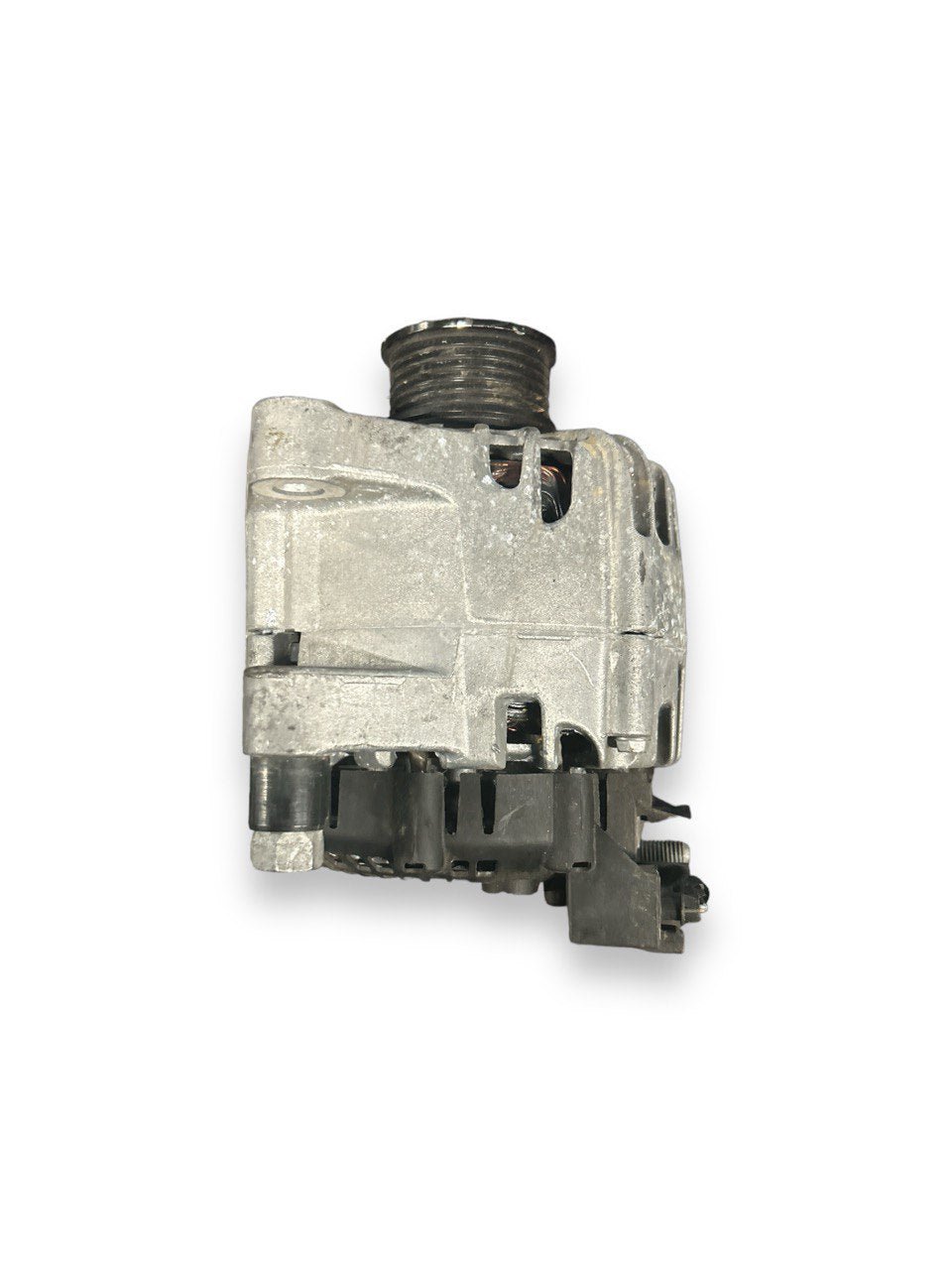 Alternatore Ford Fiesta 1.5 Diesel (2017 > ) cod . 30659389 - F&P CRASH SRLS - Ricambi Usati