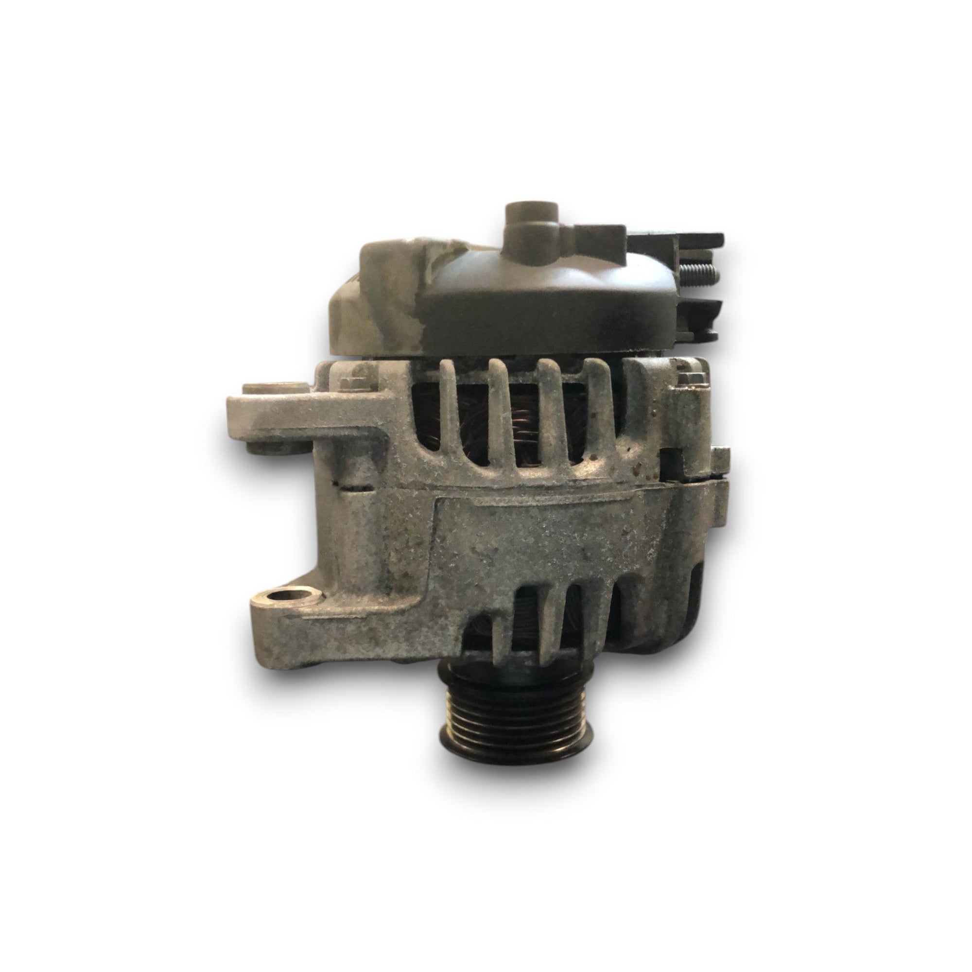 Alternatore Ford Kuga 2.0 Diesel (2012 >2019) cod:FV4T - 10300 - MC - F&P CRASH SRLS - Ricambi Usati