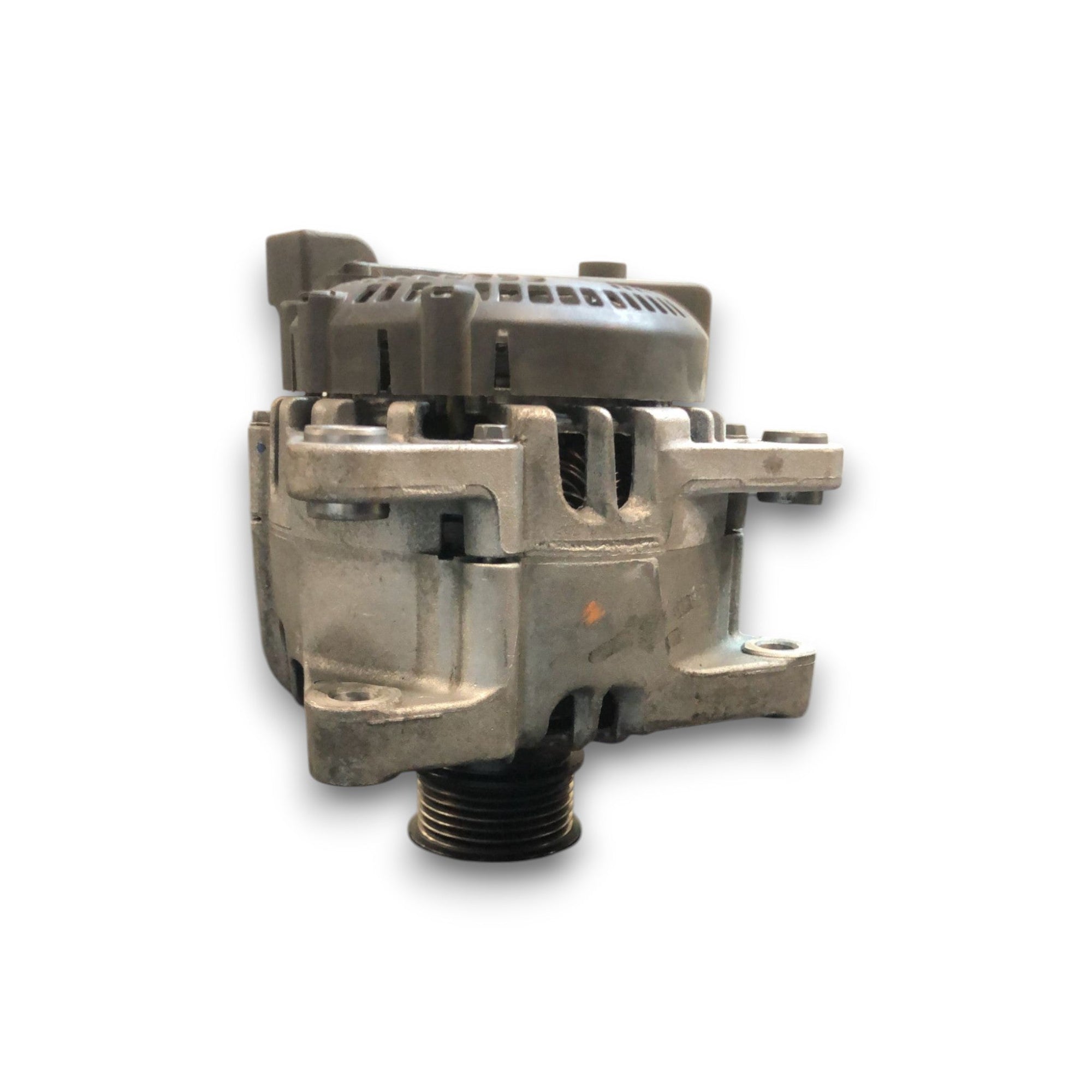 Alternatore Ford Kuga 2.0 Diesel (2012 >2019) cod:FV4T - 10300 - MC - F&P CRASH SRLS - Ricambi Usati