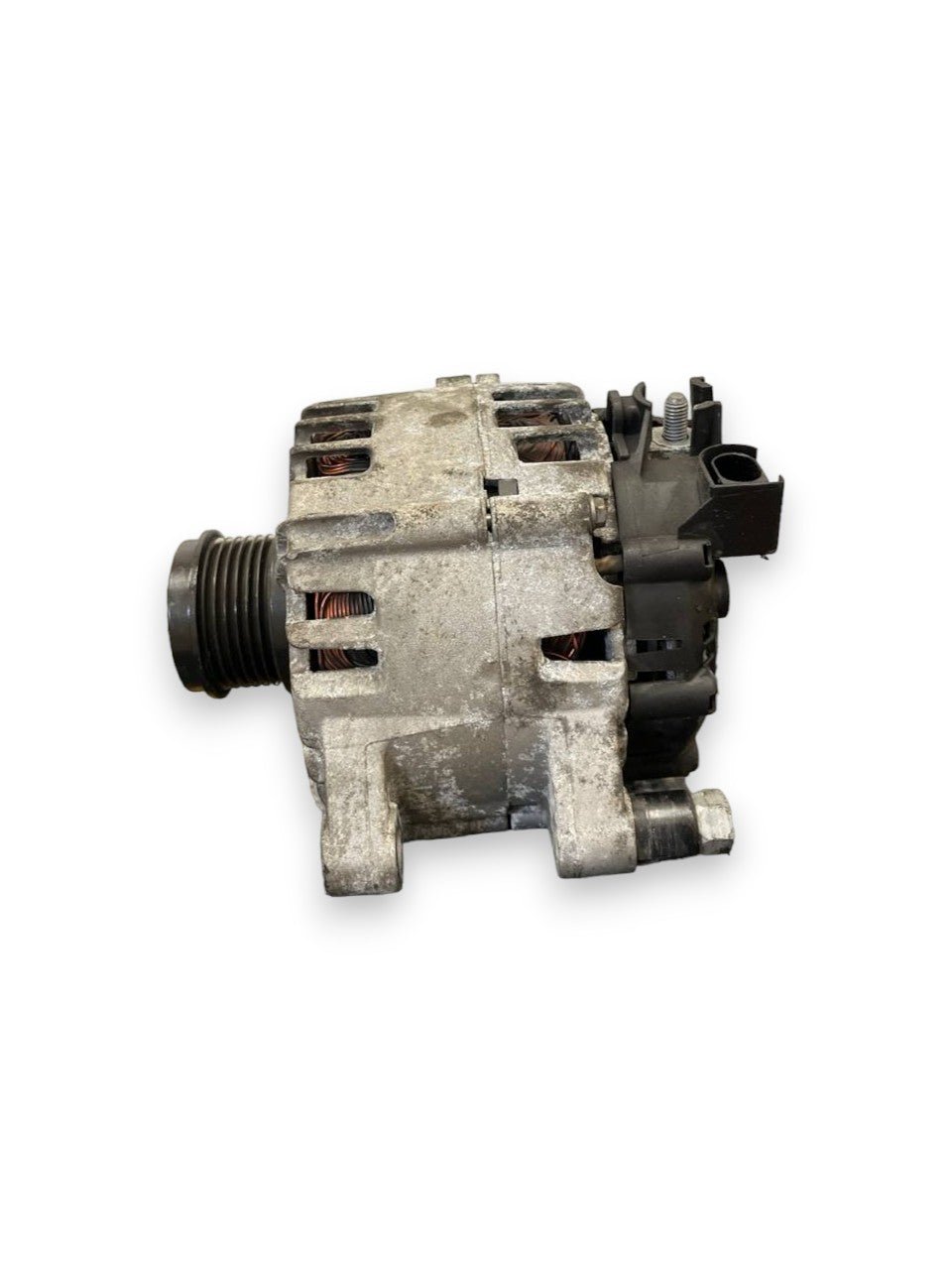 Alternatore Ford Kuga II / Ford C-Max II / Ford Ecosport / Ford Focus III 1.5 tdci (2012 al 2020) cod: AV6N-10300-GD / 216085481 - F&P CRASH SRLS - Ricambi Usati