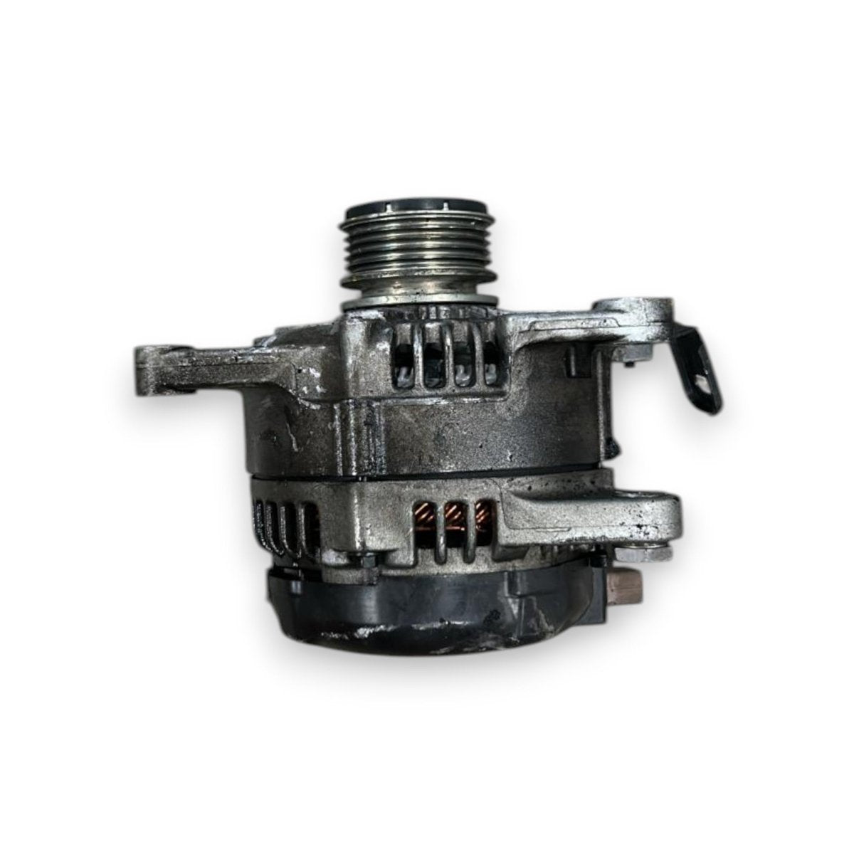Alternatore Hyundai Tucson 37300 - 2a700 1.7 diesel (2015 > 2020) - F&P CRASH SRL - Ricambi Usati