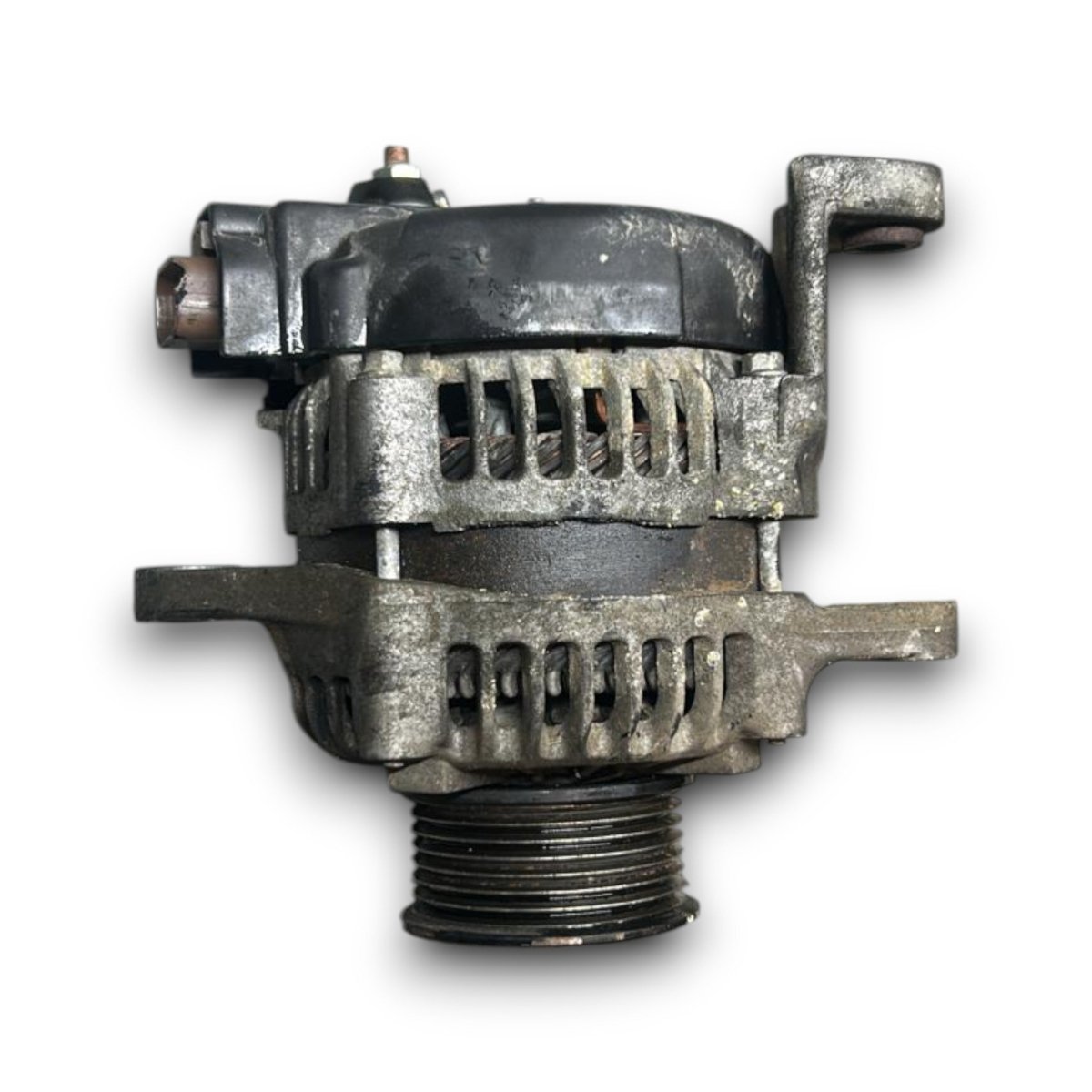 Isuzu D - Max alternator 8973697161 2.5 diesel (2002 > 2011) - F&P CRASH SRL - Used Parts