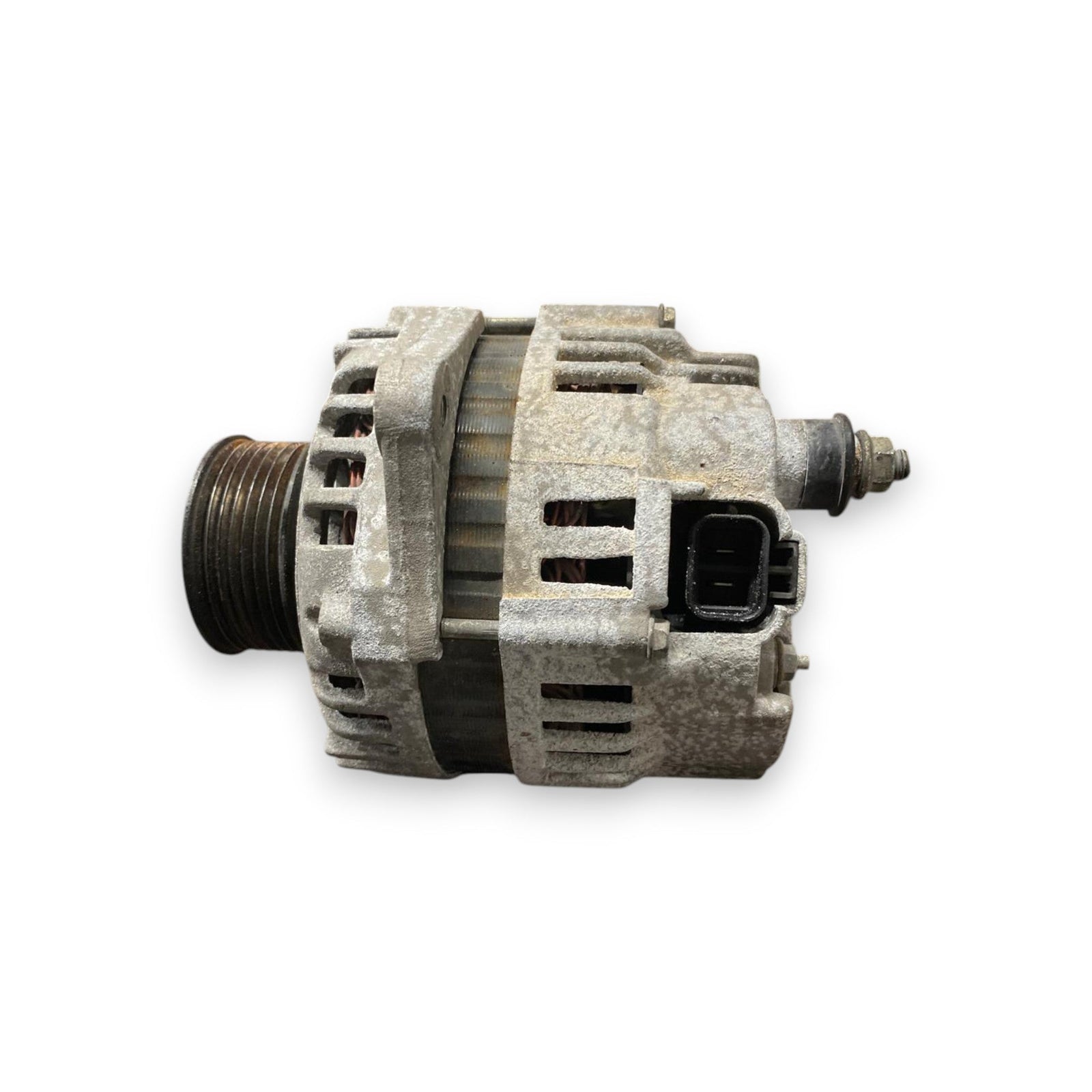 Alternatore Isuzu D - Max SL 3.0 Diesel (2002 - 2011) Cod: 553542RI - F&P CRASH SRLS - Ricambi Usati