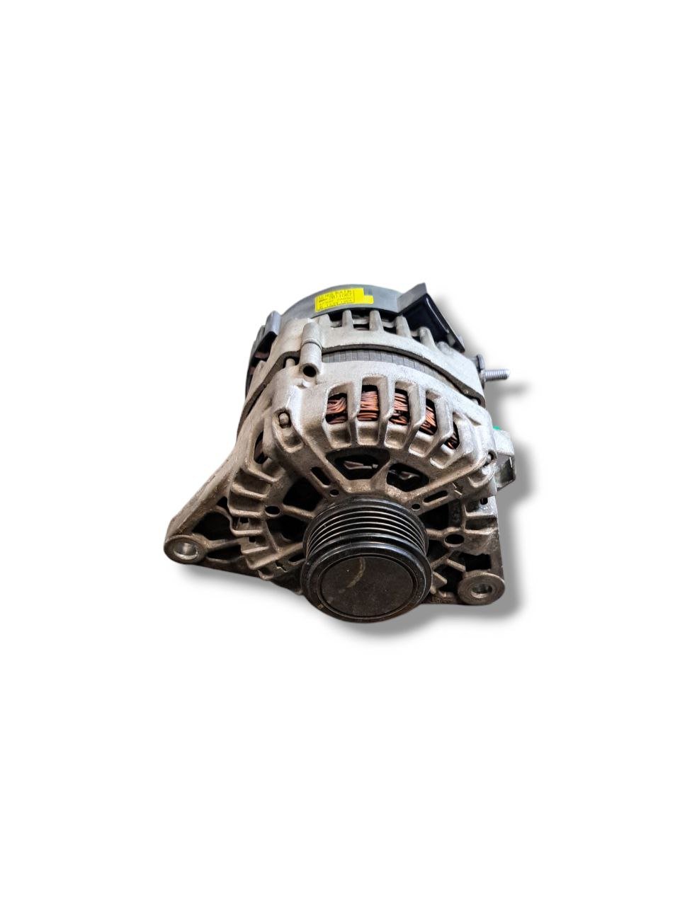 Alternatore Kia Sportage 1.7 Diesel compatibile con hyundai ix35 / i40 (2013) COD:37300-2A850 - F&P CRASH SRLS - Ricambi Usati