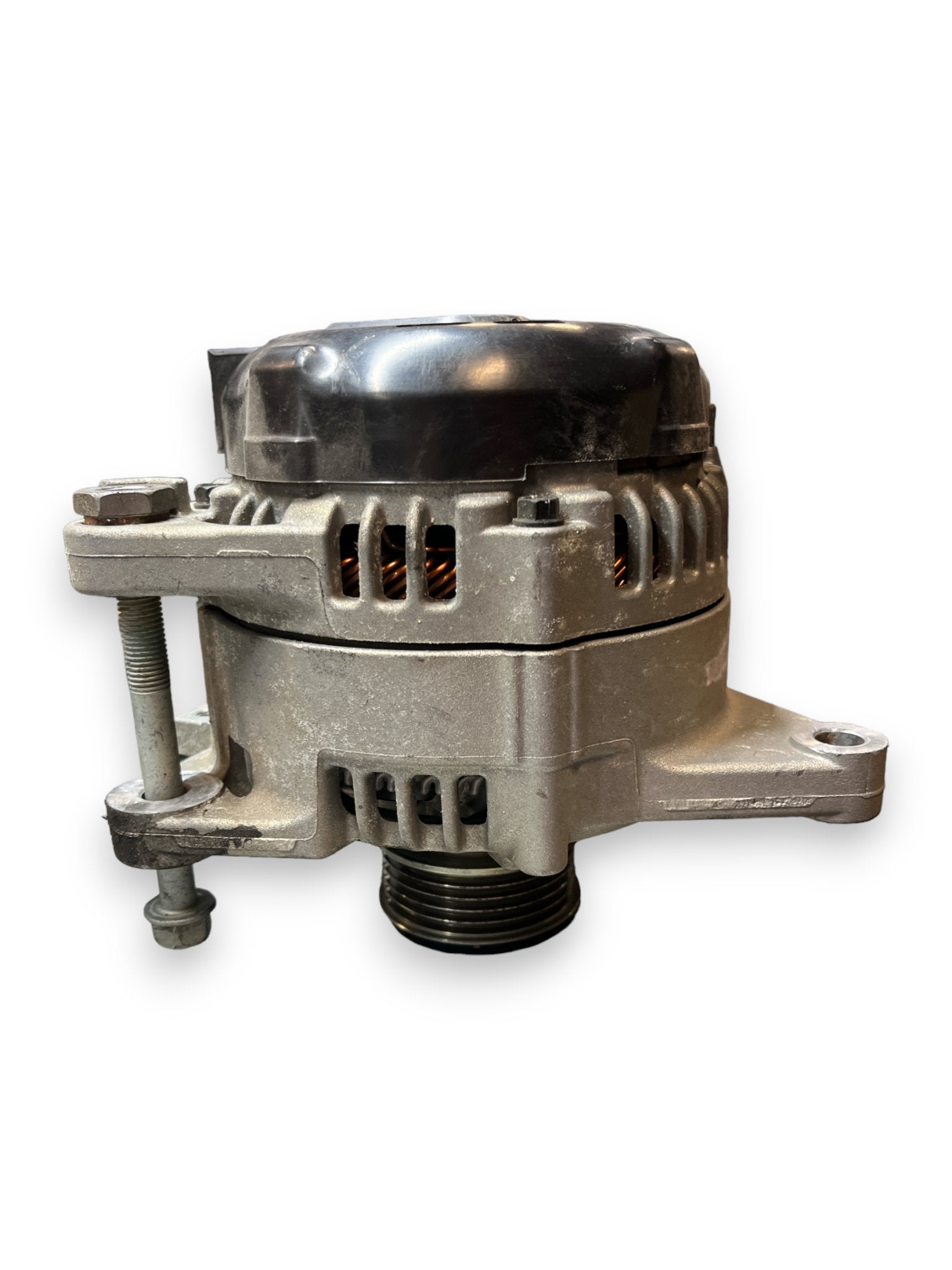 Alternatore Kia Sportage ( 1.7d - 2017 ) cod : 37300-2A700 - F&P CRASH SRLS - Ricambi Usati