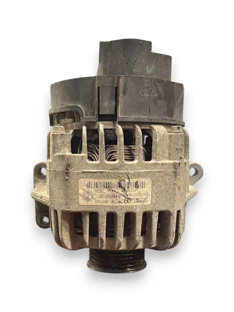 Alternatore Lancia Ypsilon OEM 71796304 - F&P CRASH SRL - Ricambi Usati