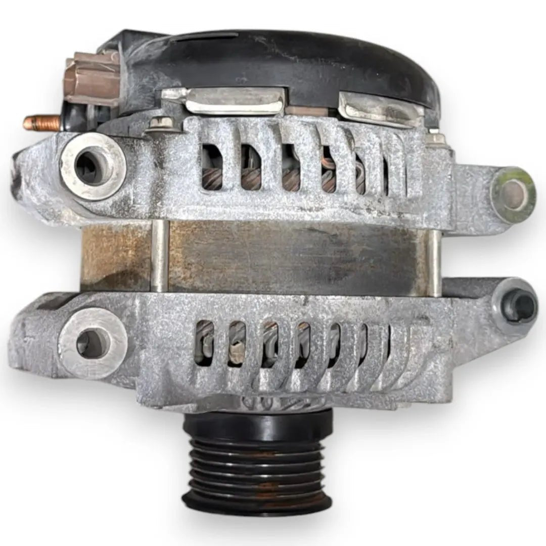 Dettaglio Alternatore Maserati Levante dal 2016 OEM 675000572 - foto 2