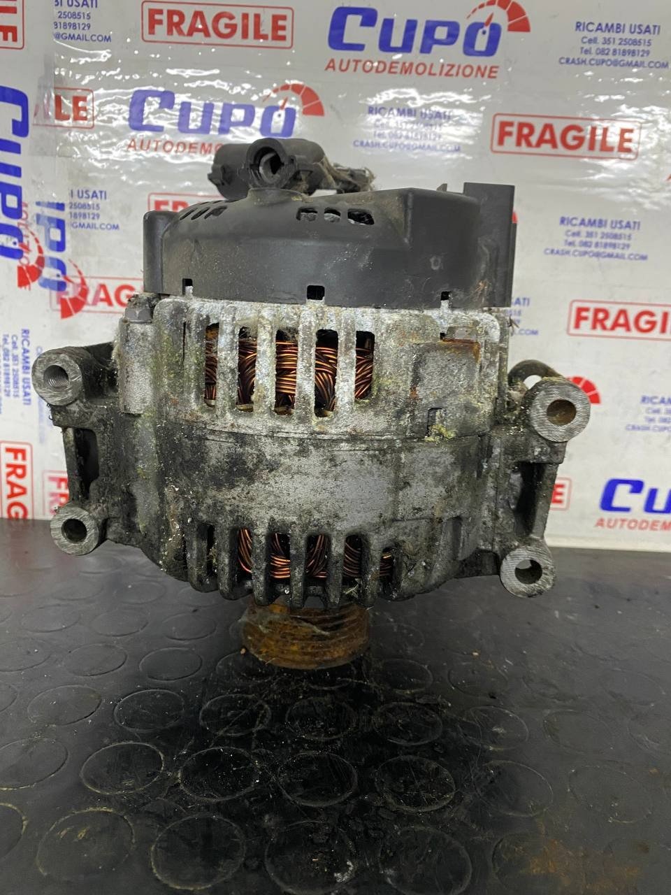 Alternatore Mercedes-Benz Classe-C W204 (2011) cod: A0009060401 - F&amp;P CRASH SRLS - Ricambi Usati