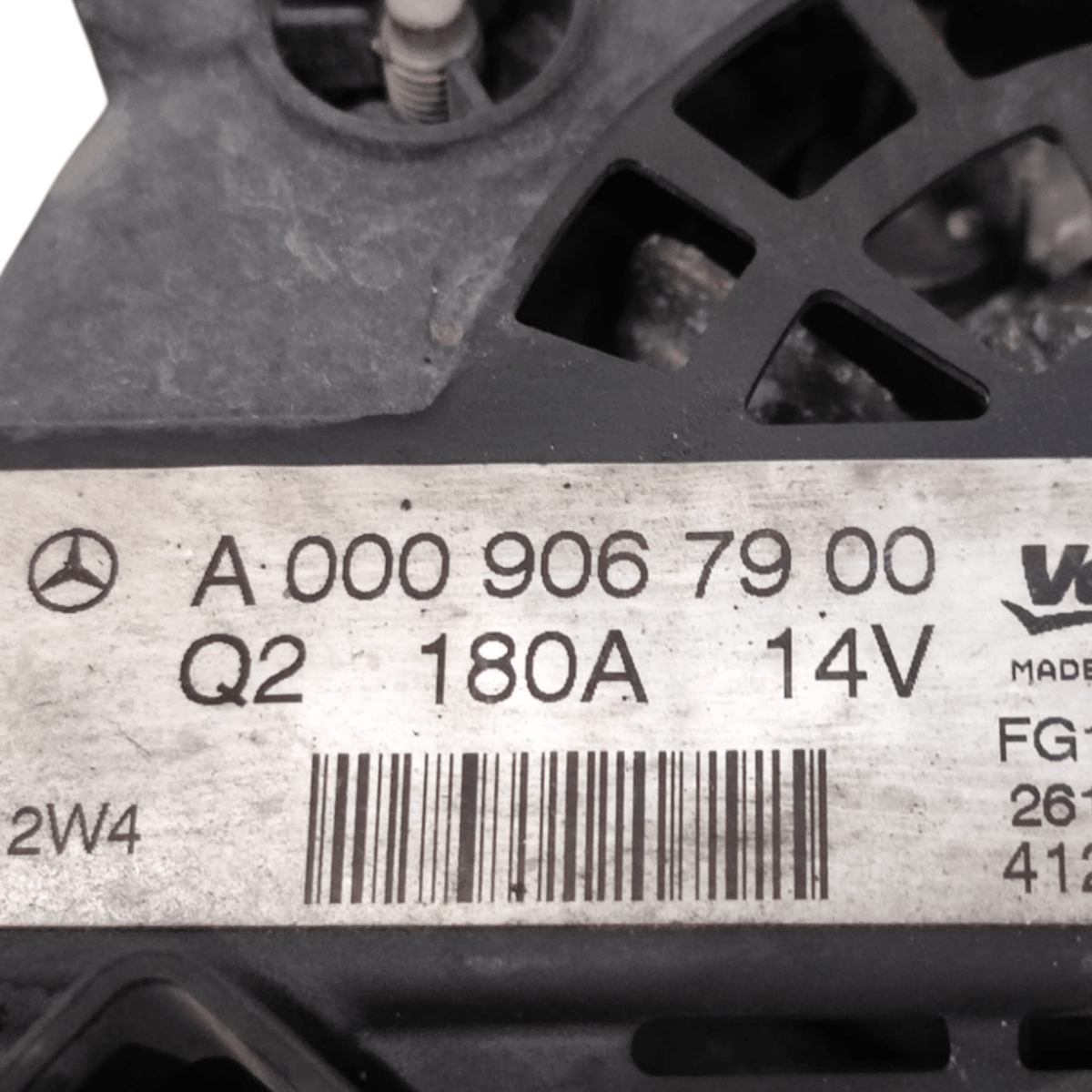 Alternatore Mercedes Classe E W212 2.2 Diesel COD: A0009067900 (2009 - 2016) - F&P CRASH SRLS - Ricambi Usati