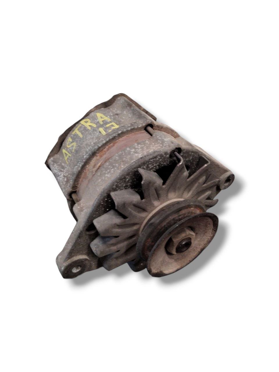 Alternatore Opel Astra F 1.7 diesel (1991 - 2002)cod.0120488186 - F&P CRASH SRLS - Ricambi Usati