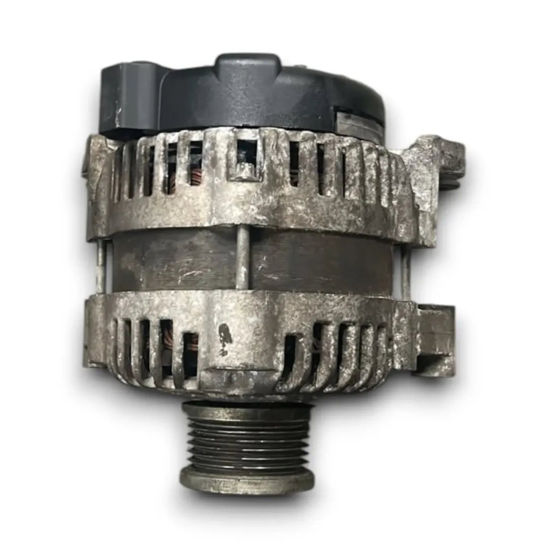 Alternatore Opel Astra P10 OEM 13500583 - F&P CRASH SRL - Ricambi Usati