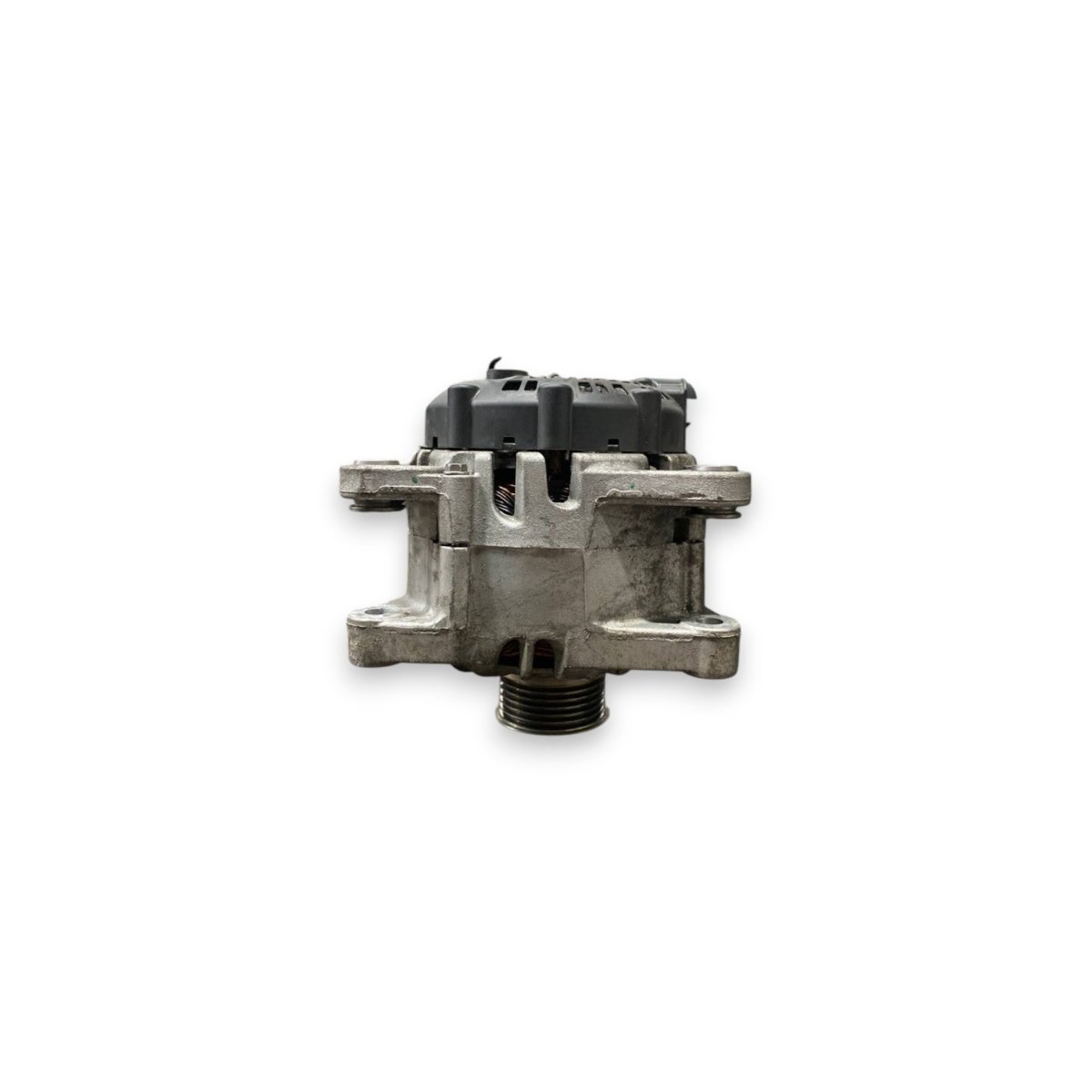 Alternatore opel corsa f 1.2 benzina Cod: 9835689480 (2019 - ) - F&P CRASH SRLS - Ricambi Usati