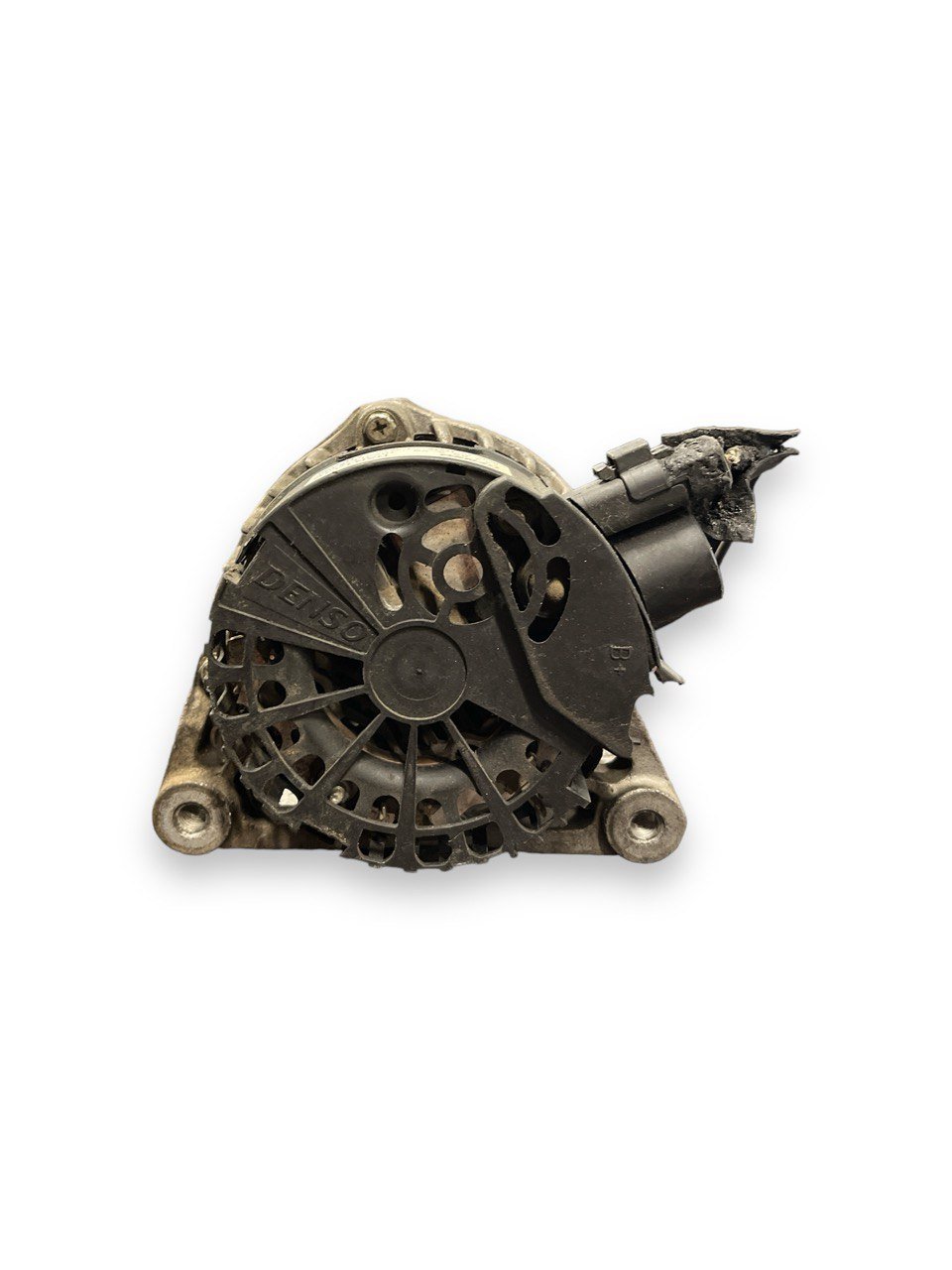 Alternatore Peugeot 206 CC 1.6 hdi (2002 al 2006) cod: 102211-8400 - F&P CRASH SRLS - Ricambi Usati