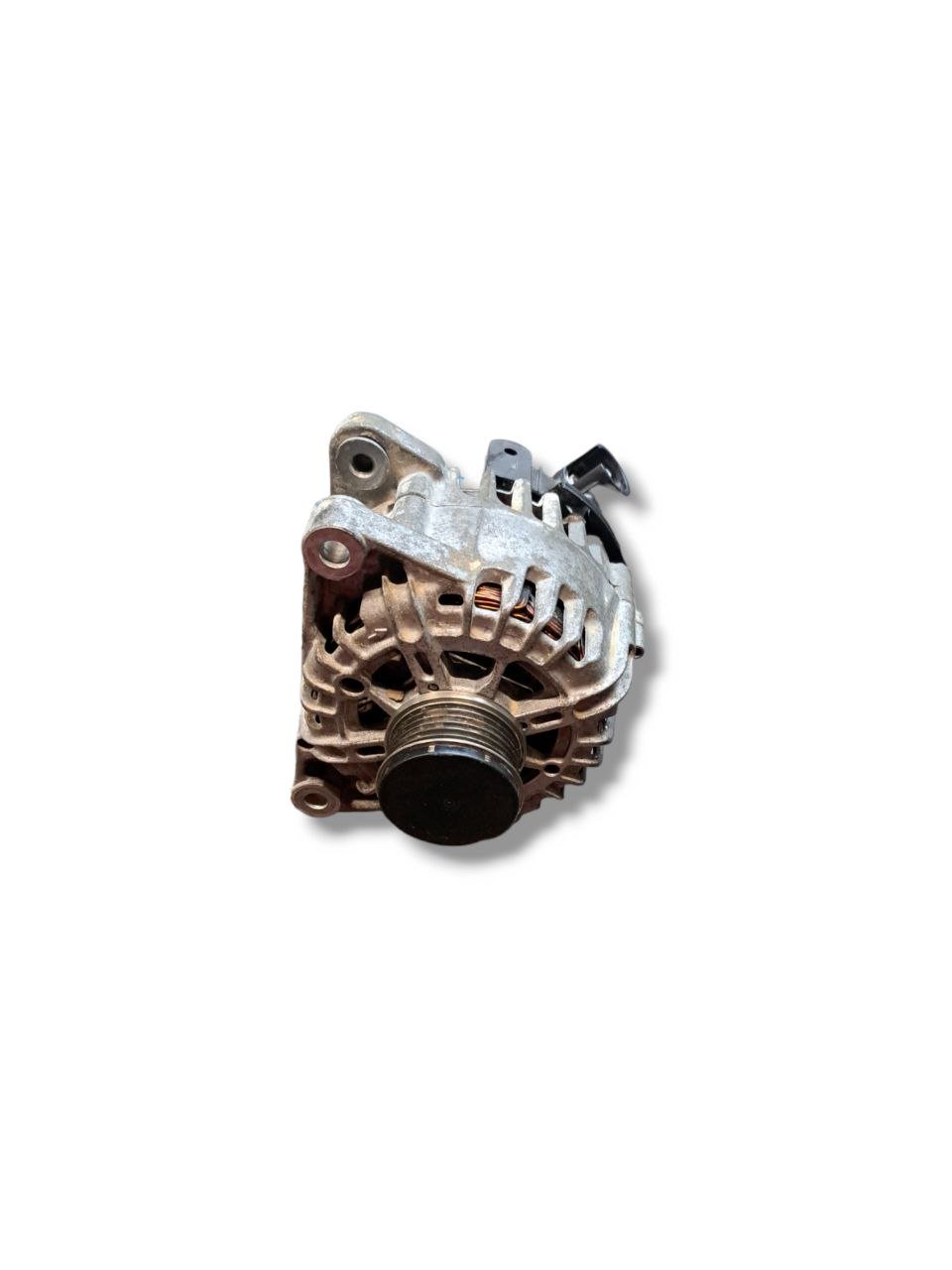 Alternatore Peugeot 208 / C3 / 308 1.2 benzina (2019>) COD:9826574080 - F&P CRASH SRLS - Ricambi Usati