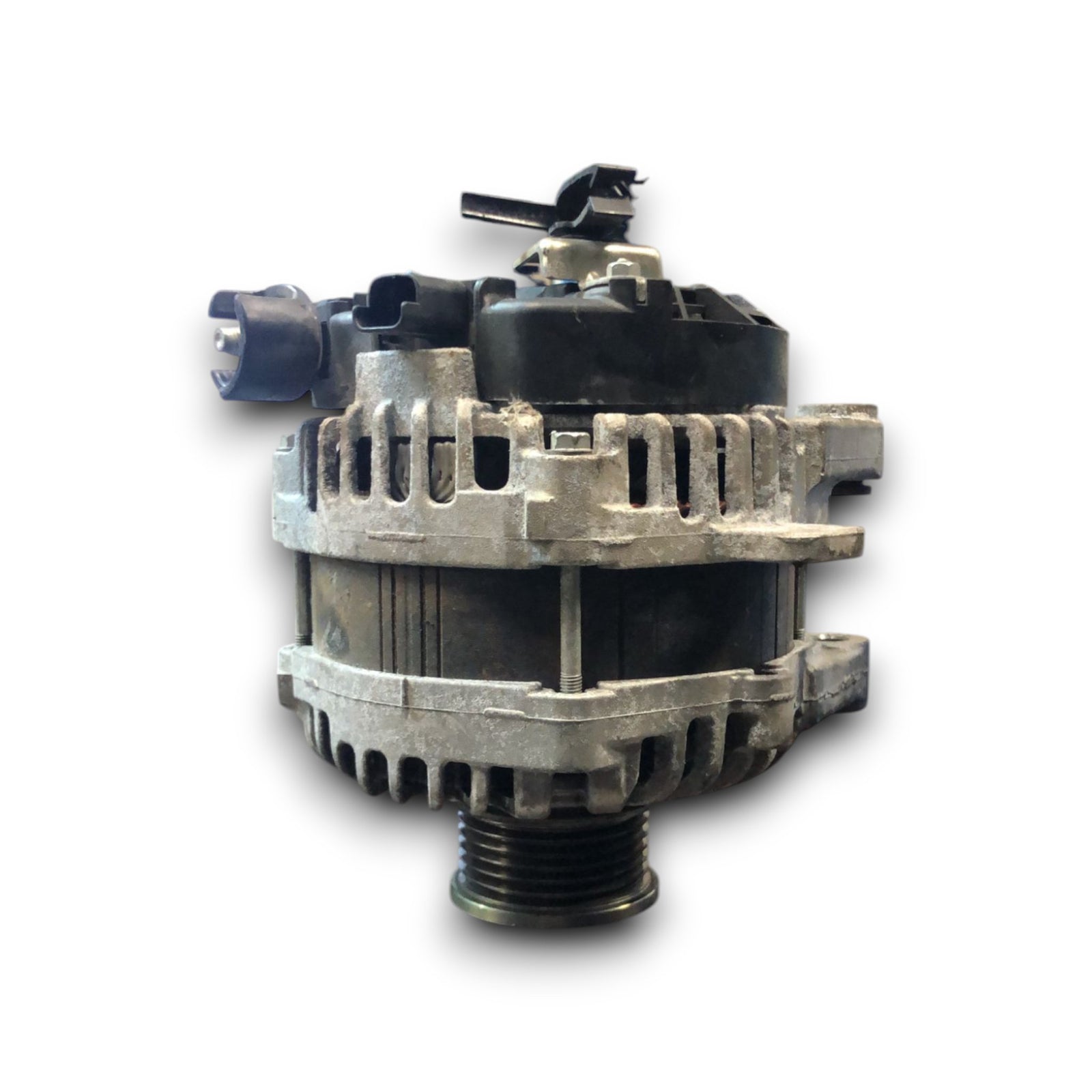 Alternatore Peugeot 3008 1.5 Diesel (2016 > 2023) cod:9824742880 - F&P CRASH SRLS - Ricambi Usati