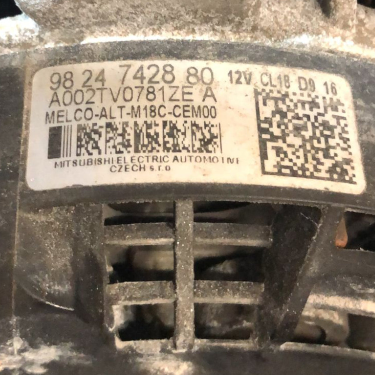 Alternatore Peugeot 3008 1.5 Diesel (2016 > 2023) cod:9824742880 - F&P CRASH SRLS - Ricambi Usati
