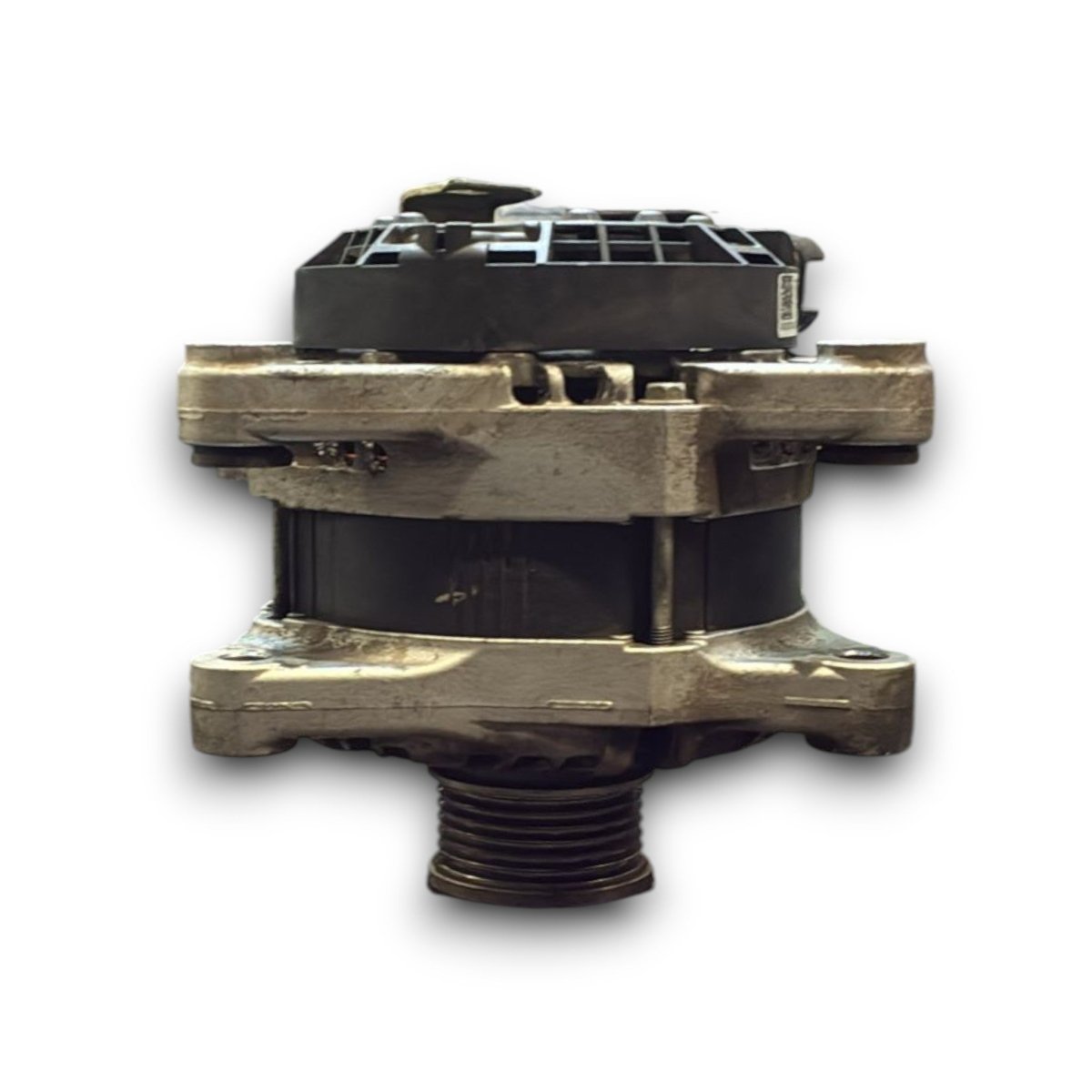 Alternatore Peugeot 3008 cod . 9824742880 1.5 Diesel (2016 > 2023) - F&P CRASH SRL - Ricambi Usati