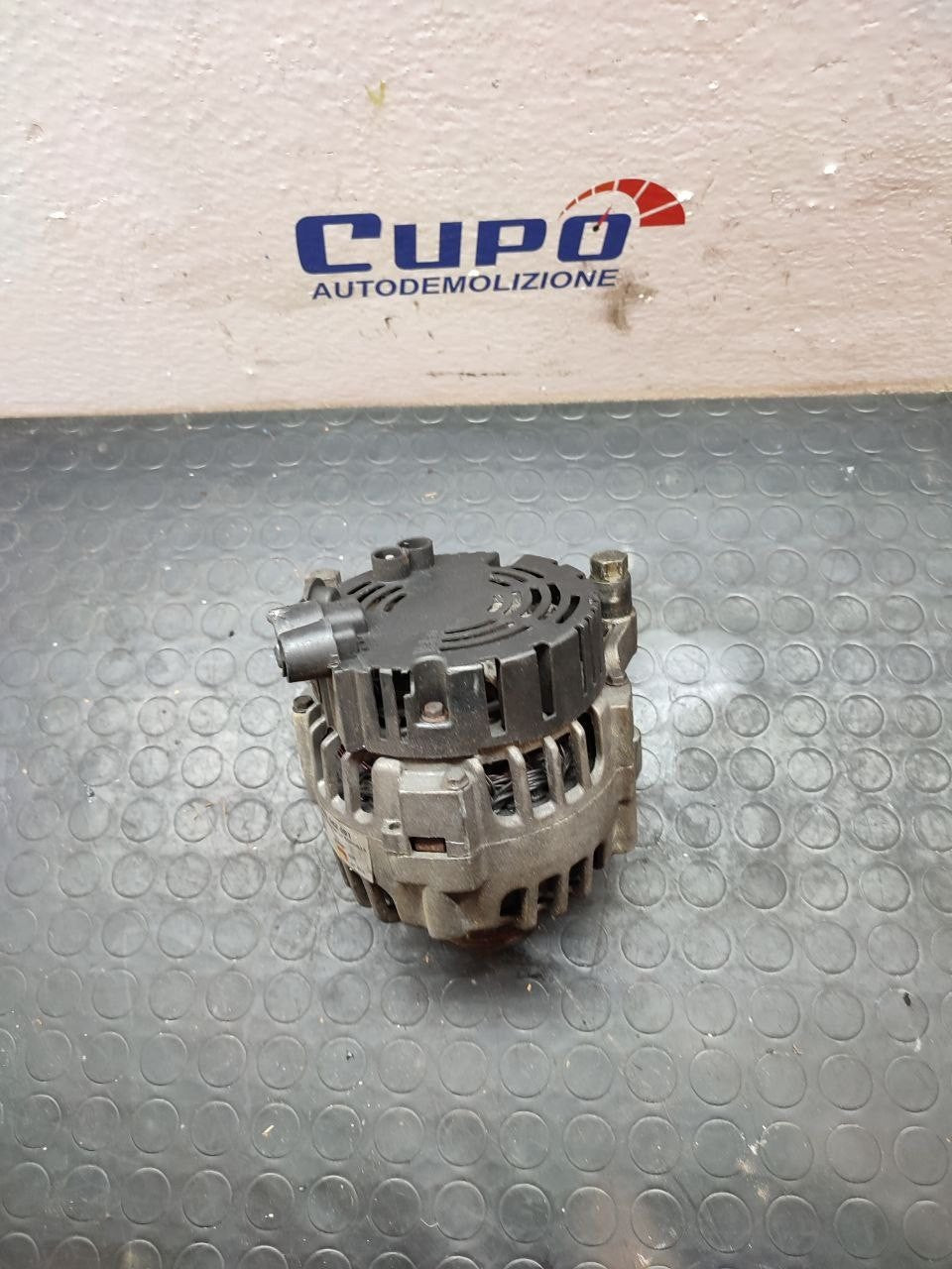 Alternatore Peugeot 307 2.0 hdi cod 0986042091 - F&P CRASH SRLS - Ricambi Usati