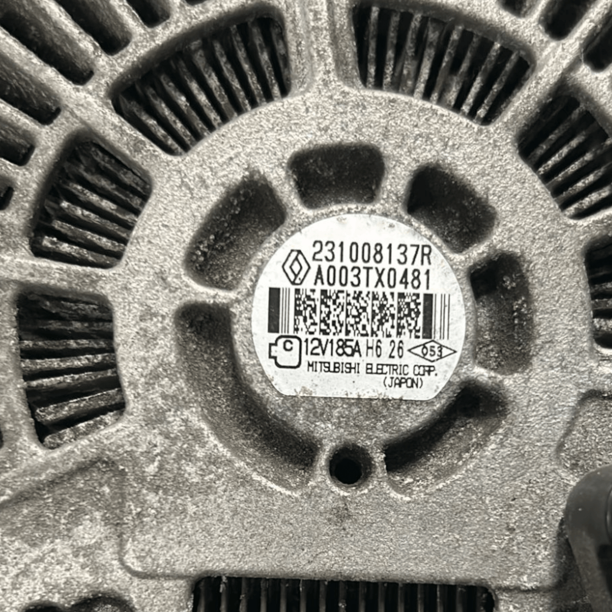 Alternatore Renault Master III 2.3 Diesel code:231008137R (2019 >) - F&P CRASH SRLS - Ricambi Usati