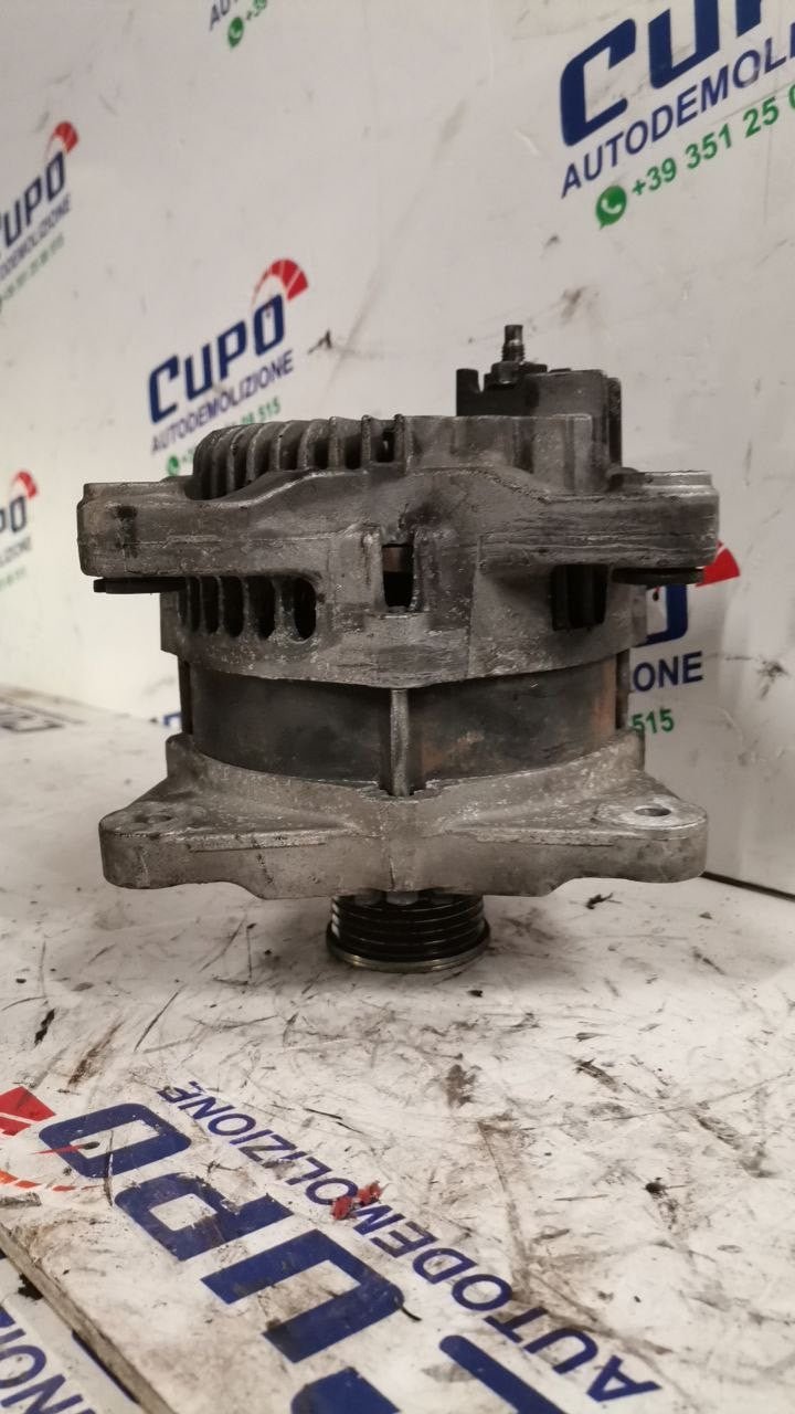 Alternatore Renault Megane III 1.4 (2008) cod: 231000024r - F&P CRASH SRLS - Ricambi Usati