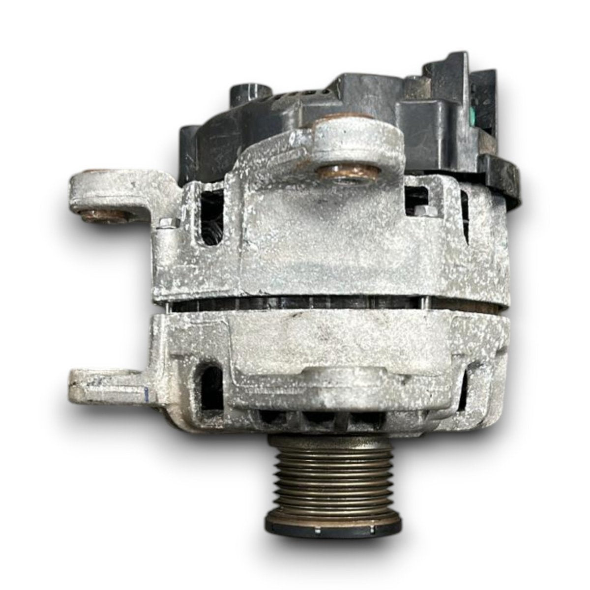Renault Megane IV alternator 231008040r 1.2 petrol (2015 > 2025) - F&P CRASH SRL - Used Parts