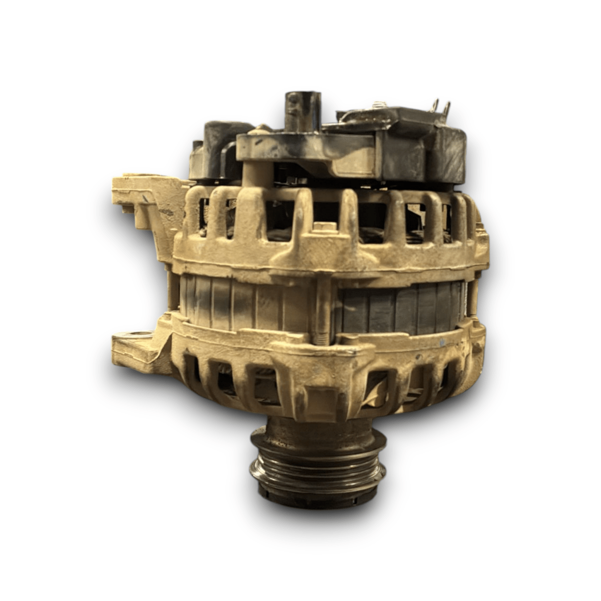 Alternatore renoult clio 4 cod . 231003730r 1.2 benzina ( 2012 > 2019 ) - F&P CRASH SRL - Ricambi Usati