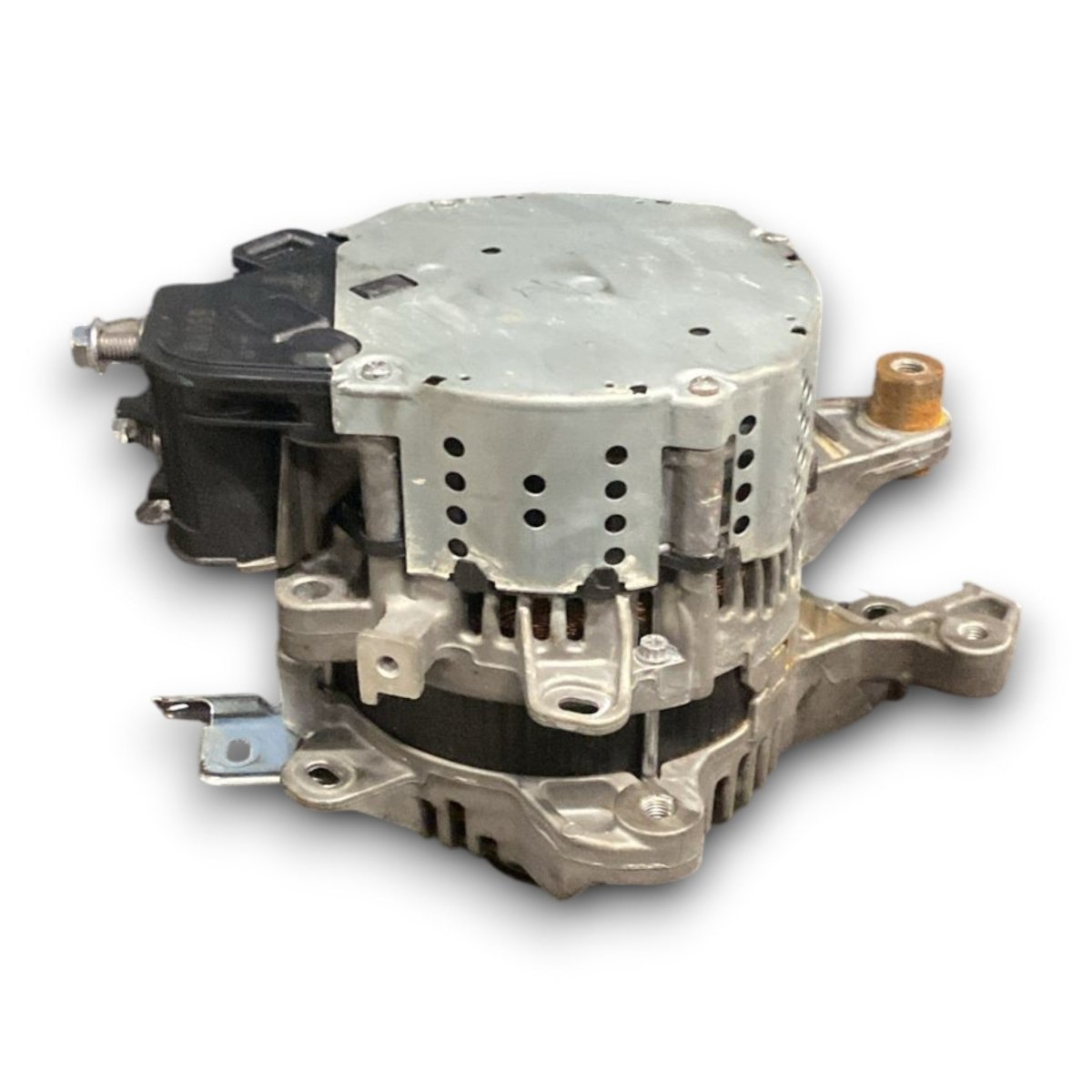 Alternatore Suzuki Vitara ly cod . 0127813020 1.4 hybrid (2015 >) - F&amp;P CRASH SRL - Ricambi Usati