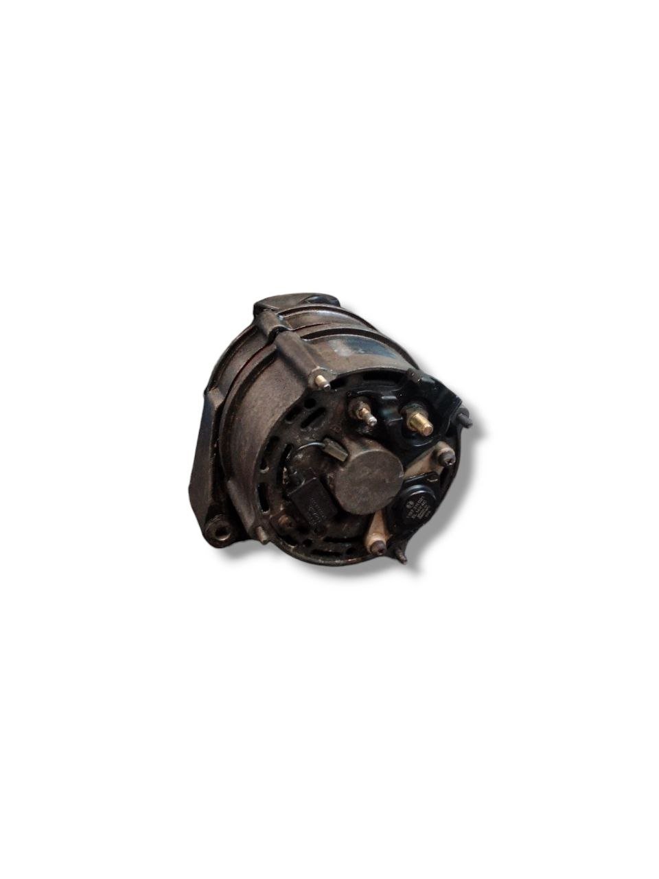 Alternatore Volkswagen golf mk2 1.6 benzina(1991) cod.0120489364365 - F&P CRASH SRLS - Ricambi Usati