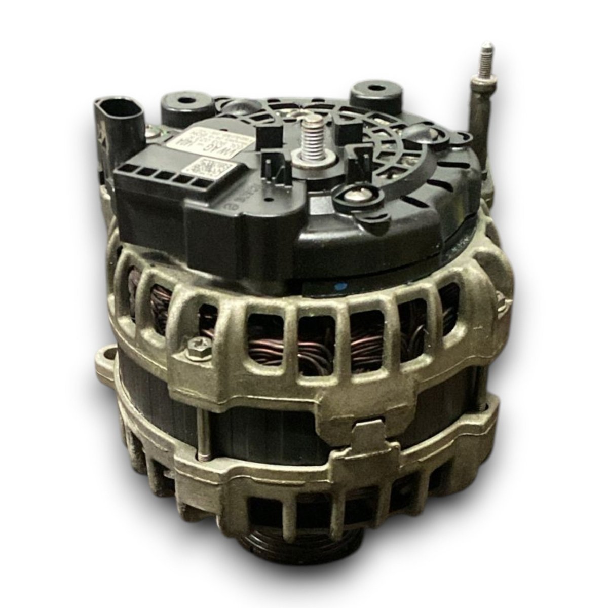 Alternatore volkswagen golf VII cod . 03l903023k 1.6 diesel (2012 > 2021) - F&P CRASH SRL - Ricambi Usati