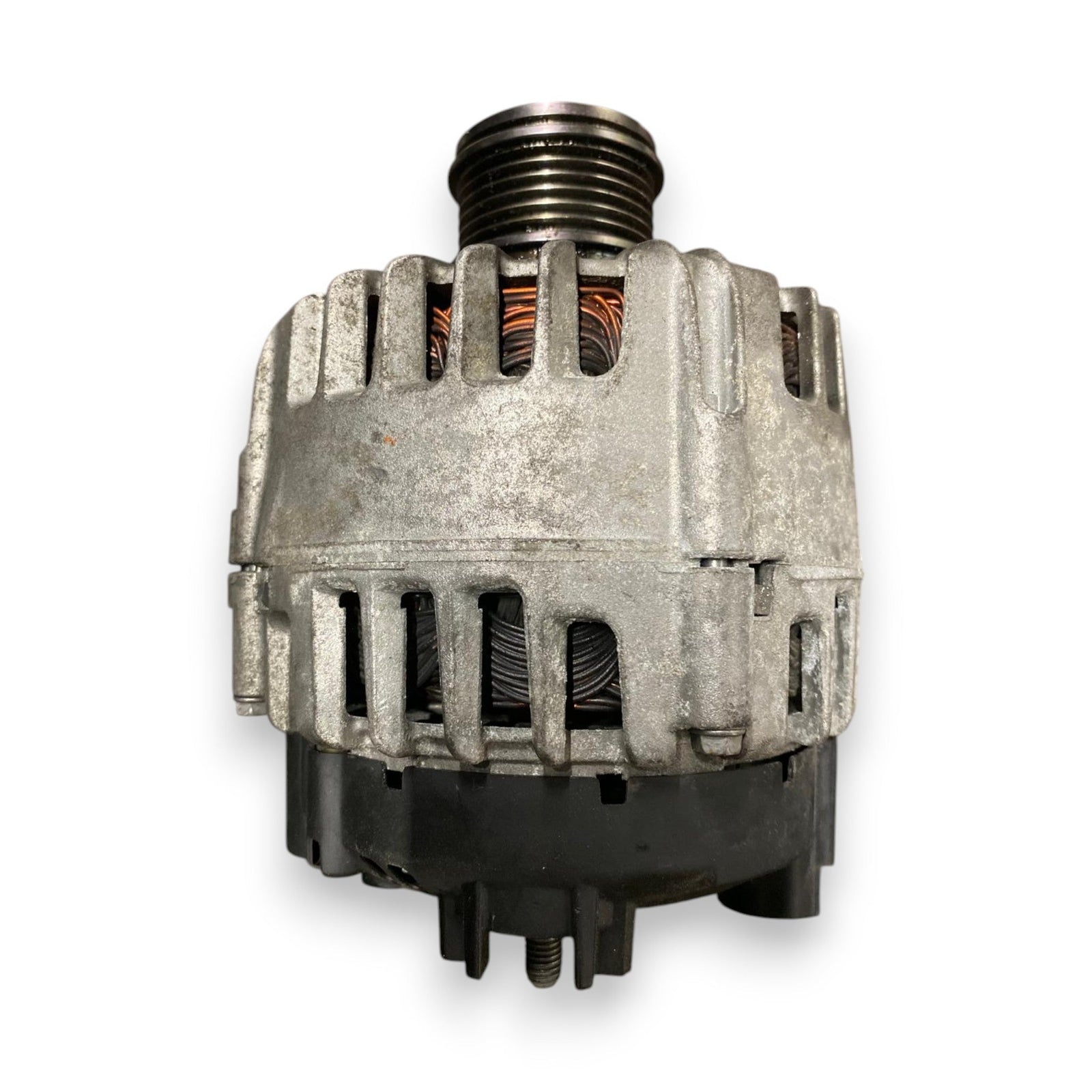 Alternatore Volkswagen Golf VII2.0 Diesel (2012 - 2021) Cod: 04L903021C - F&P CRASH SRLS - Ricambi Usati