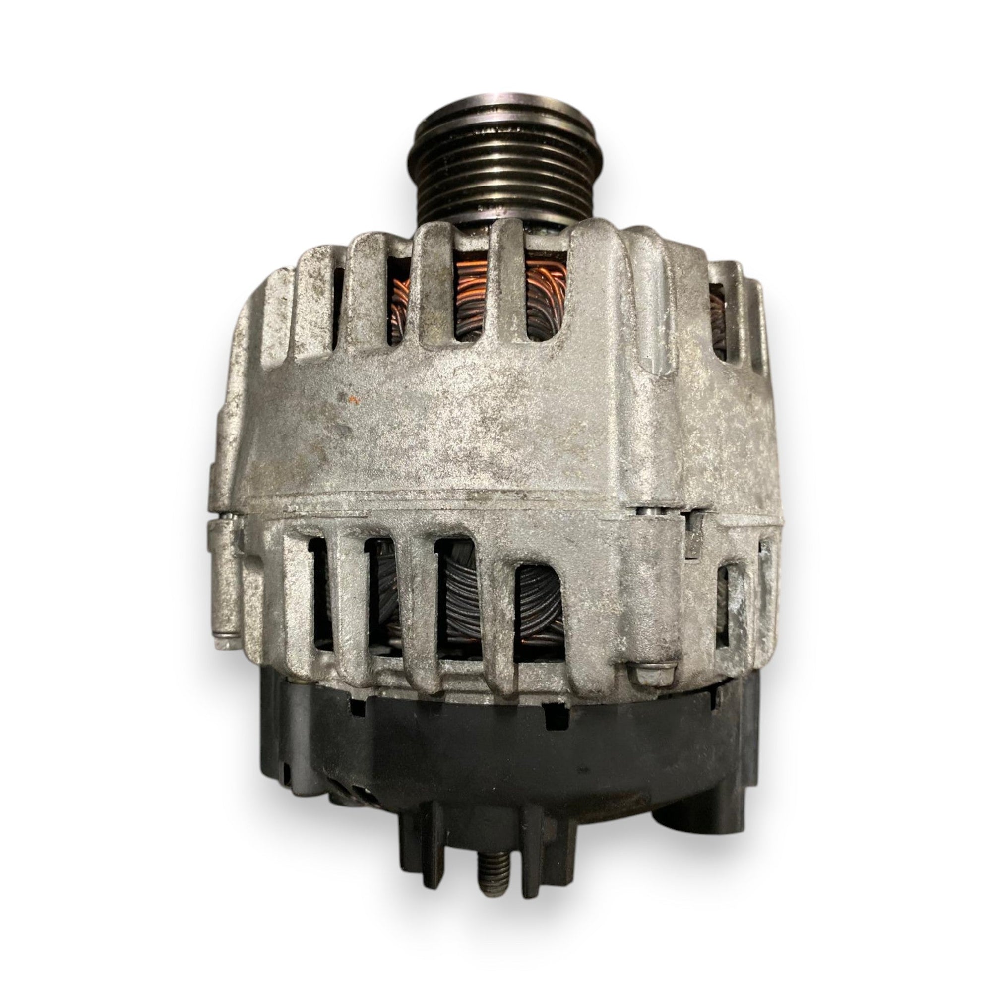 Alternatore Volkswagen Golf VII2.0 Diesel (2012 - 2021) Cod: 04L903021C - F&P CRASH SRLS - Ricambi Usati