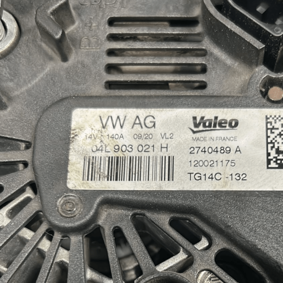 Alternatore volkswagen golf VIII 2.0 diesel cod:04l903021h(2019 >) - F&P CRASH SRLS - Ricambi Usati