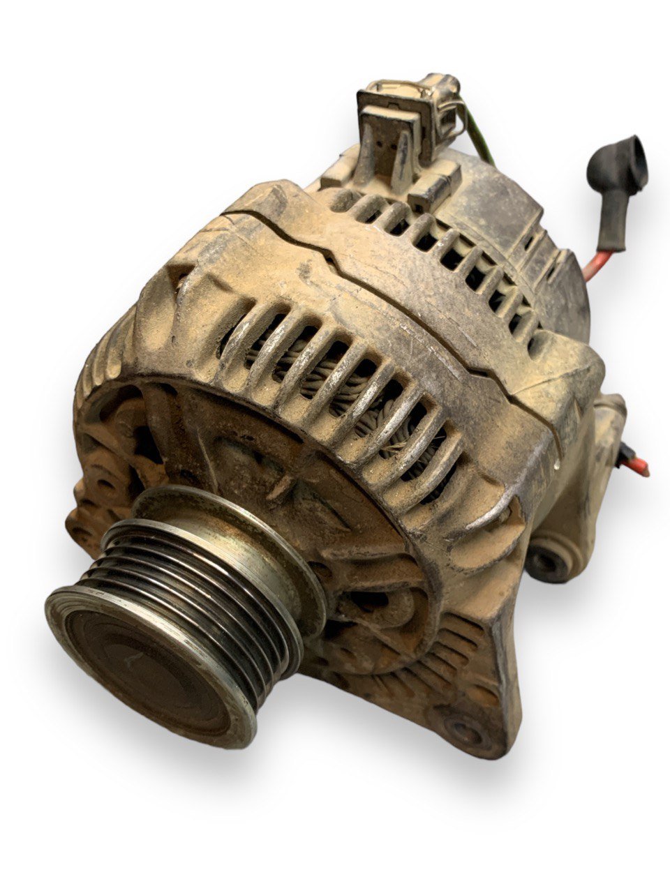 Alternatore Volkswagen Polo 9N 1.2b (2004) cod.0123310038 - F&amp;P CRASH SRLS - Ricambi Usati