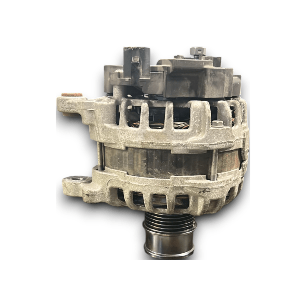 Alternatore volkswagen polo aw1 1.0 benzina cod:04E903015A (2017 >) - F&P CRASH SRLS - Ricambi Usati