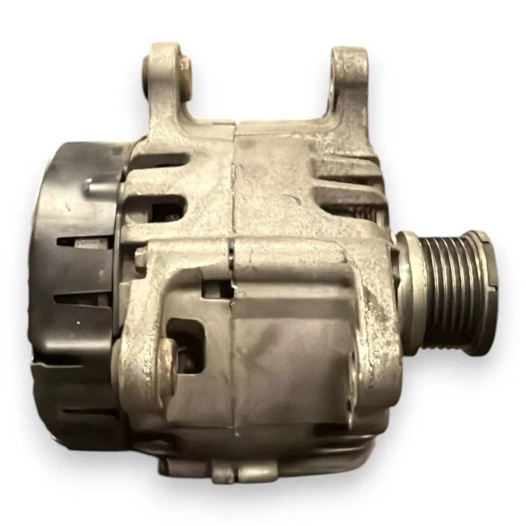 Alternatore Volkswagen Polo OEM 05E903027AX - F&P CRASH SRL - Ricambi Usati