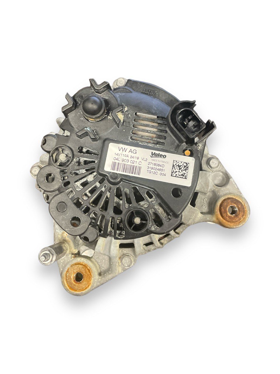 Alternatore Volkswagen T - Cross 1.6 Diesel (2019>) cod:04L903021C - F&P CRASH SRLS - Ricambi Usati