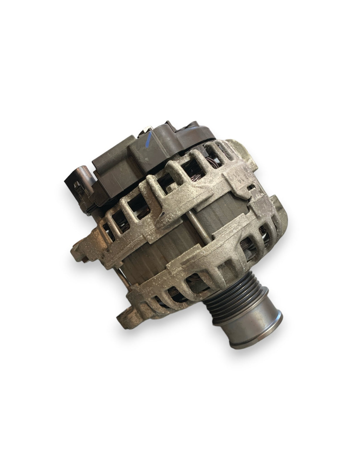 Alternatore volkswagen T - Roc ( 1.0b - 2018 ) cod.04E903015A - F&P CRASH SRLS - Ricambi Usati