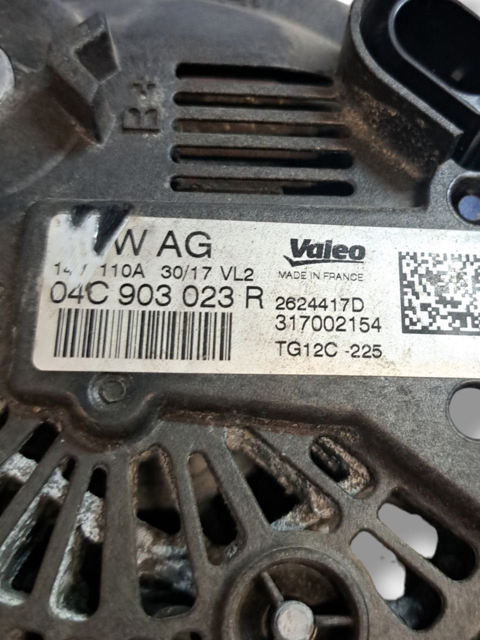 Alternatore Volkswagen Up 1.0 Benzina (2012>) COD:04C903023R - F&P CRASH SRLS - Ricambi Usati