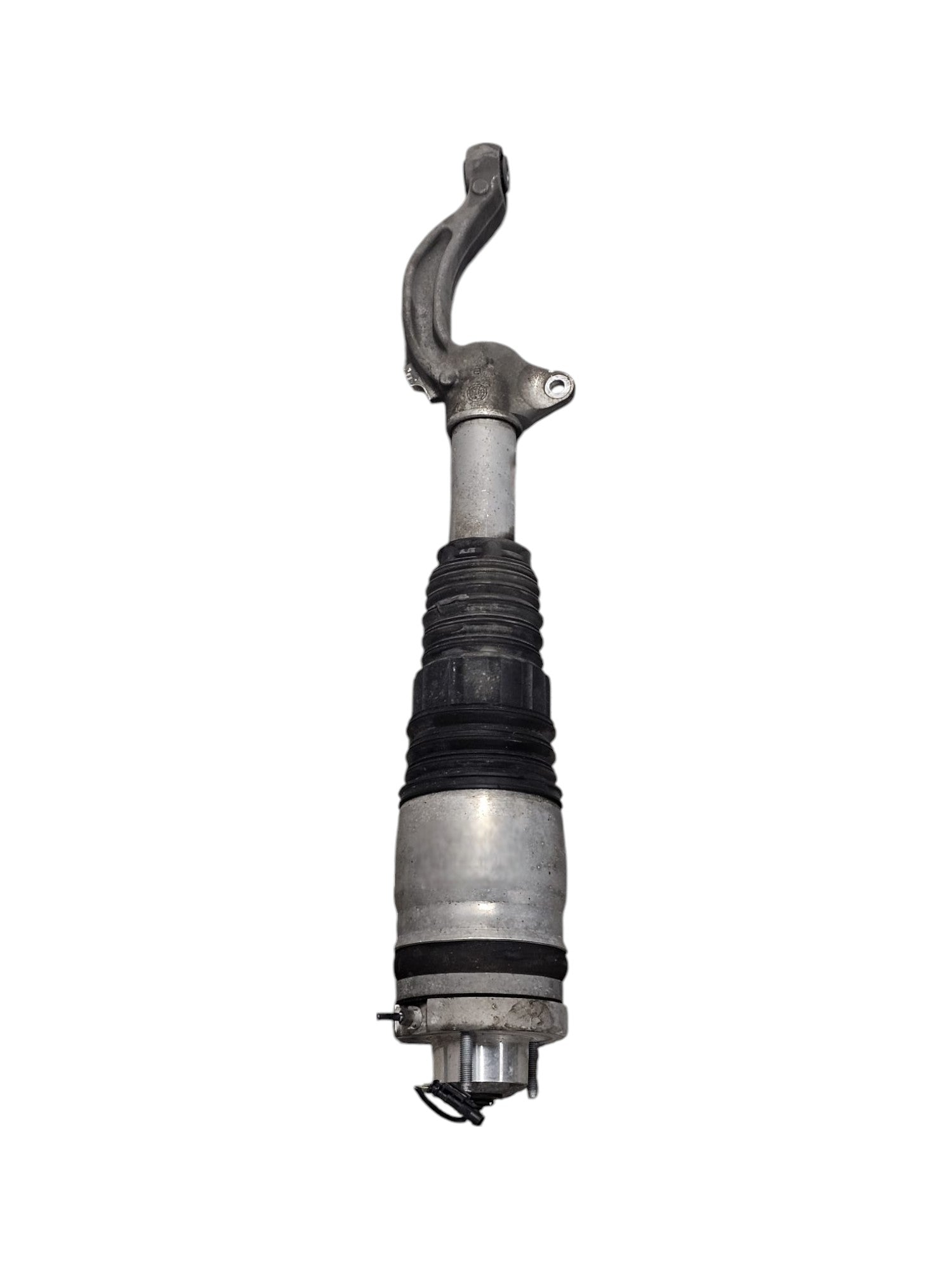 Ammortizzatore / Sospensione Maserati Levante 3.8 Benzina Cod:06701062600 / 462400012643 Anteriore Sinistro (2016 - >) - F&P CRASH SRLS - Ricambi Usati