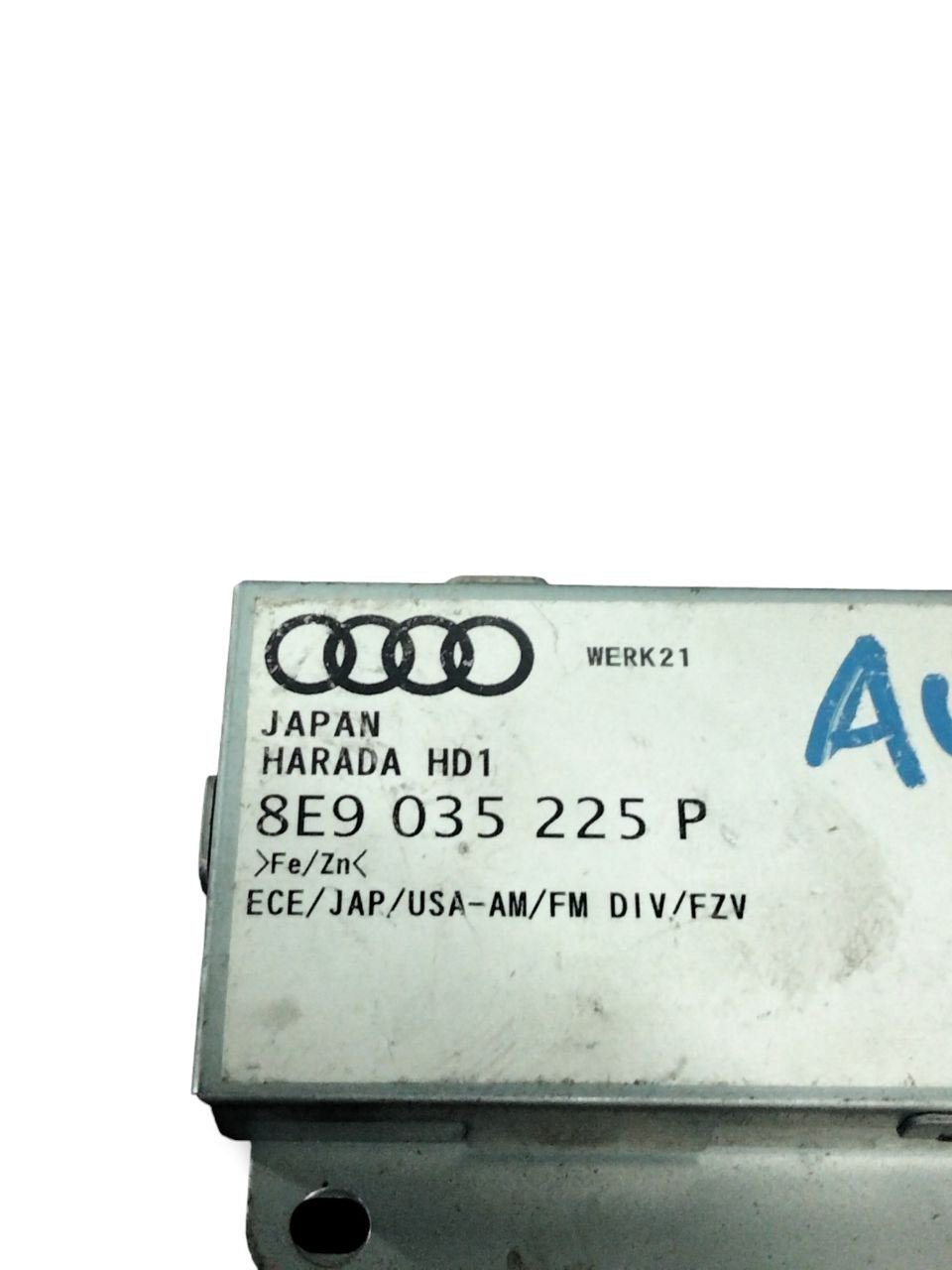 Amplificatore Antenna Audi A4 B7/ B8 (2004 - 2009)cod.8E9035225P - F&P CRASH SRLS - Ricambi Usati