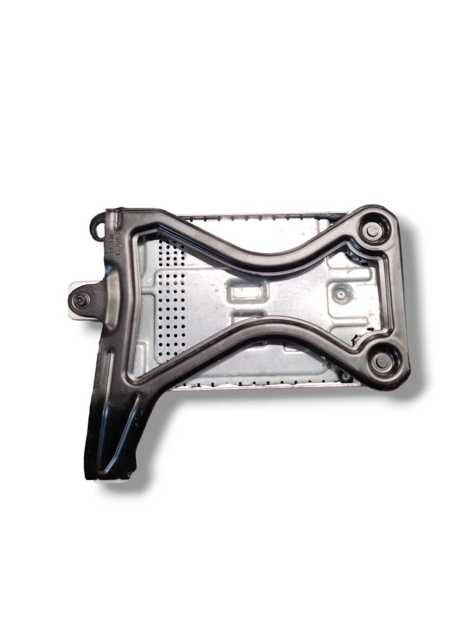 Amplificatore antenna autoradio Bmw F44 (2019>) cod.r35a55ad201 - F&P CRASH SRLS - Ricambi Usati