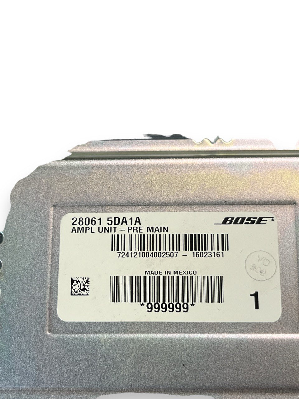 Amplificatore antenna Infiniti Q30 (2015 - 2019)cod.280615DA1A - F&P CRASH SRLS - Ricambi Usati