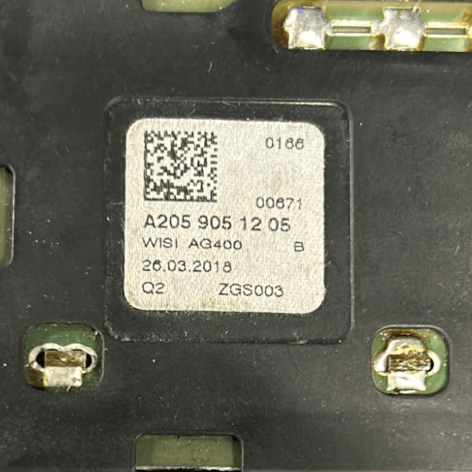 Amplificatore Antenna Mercedes Benz Glc cod:A2059051205 (2015 > 2022) - F&P CRASH SRLS - Ricambi Usati